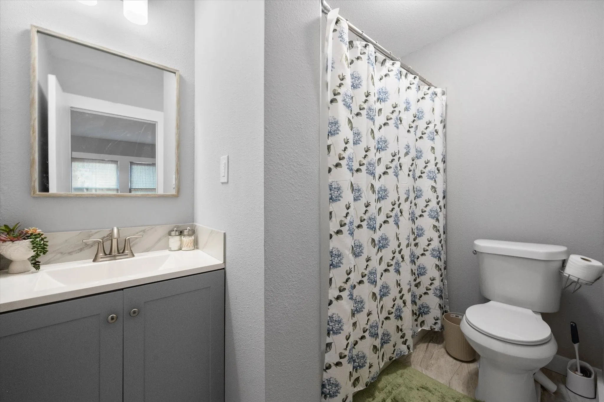 Single Family Residence For Sale in Freestone County , 309 S Avenue B, Wortham, Texas 76693, 4 Bedroom, 3 Bathroom, Garage spaces, 2,536 Sqft, built in 1945, mls#21367636, Real Estate Agent in Wortham, Homes For Sale in Freestone county, Homes For Sale in Wortham, Realtor in Wortham Texas, Real Estate Brokerage Independent Realty Texas, Luminita Cordes Realtor