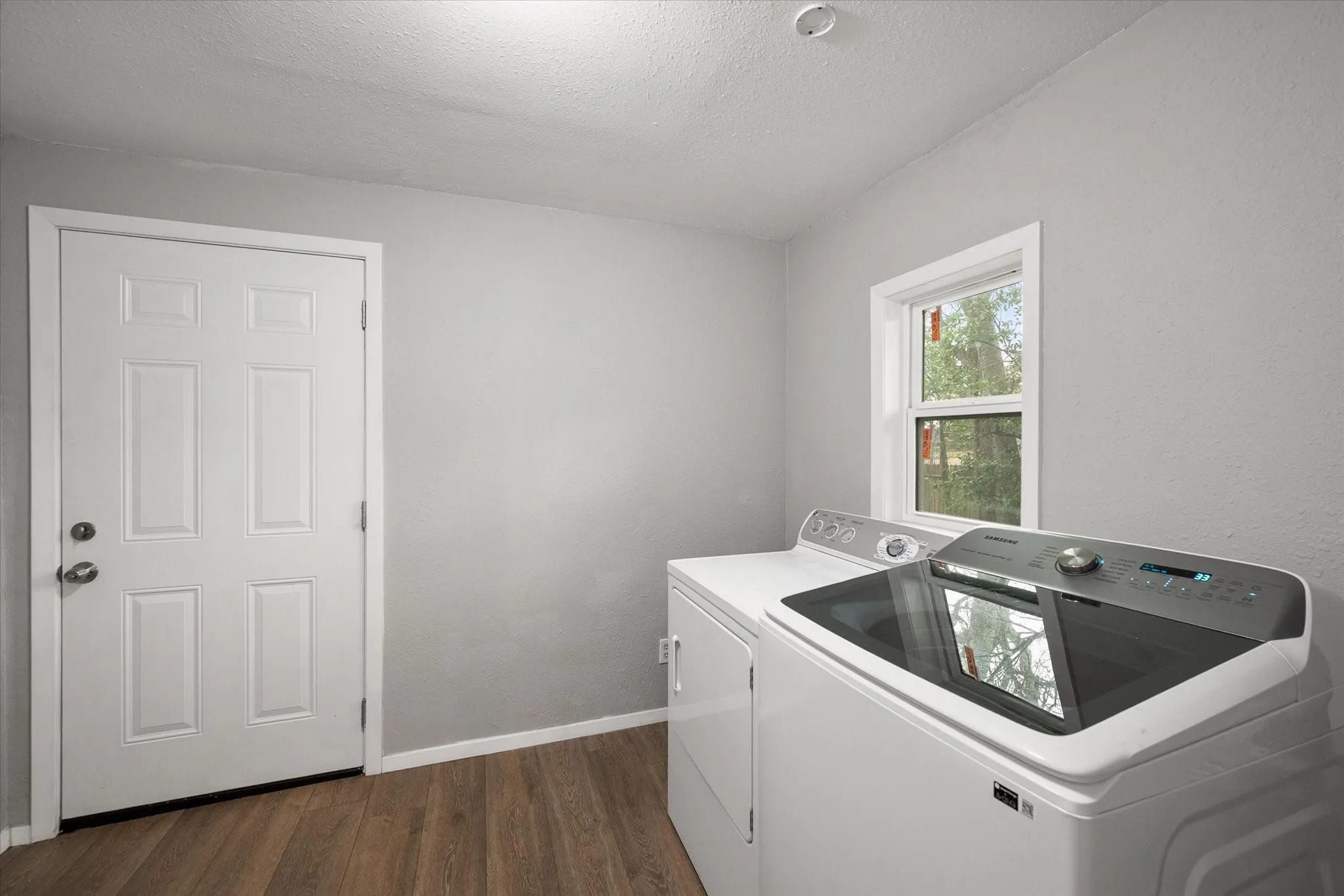 Single Family Residence For Sale in Freestone County , 309 S Avenue B, Wortham, Texas 76693, 4 Bedroom, 3 Bathroom, Garage spaces, 2,536 Sqft, built in 1945, mls#21367636, Real Estate Agent in Wortham, Homes For Sale in Freestone county, Homes For Sale in Wortham, Realtor in Wortham Texas, Real Estate Brokerage Independent Realty Texas, Luminita Cordes Realtor