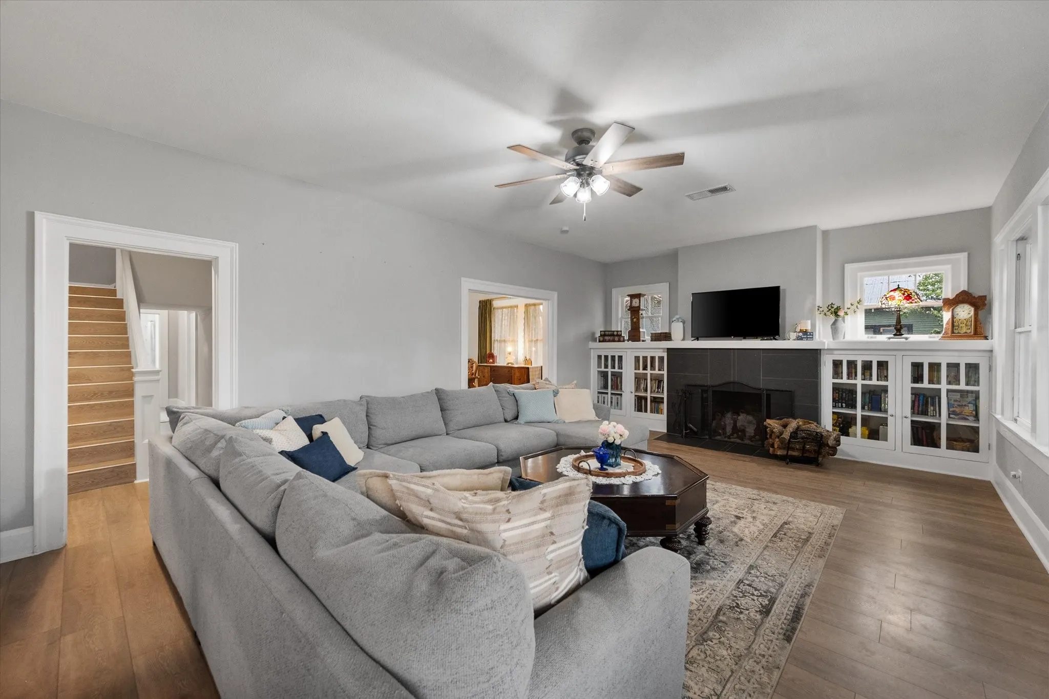 Single Family Residence For Sale in Freestone County , 309 S Avenue B, Wortham, Texas 76693, 4 Bedroom, 3 Bathroom, Garage spaces, 2,536 Sqft, built in 1945, mls#21367636, Real Estate Agent in Wortham, Homes For Sale in Freestone county, Homes For Sale in Wortham, Realtor in Wortham Texas, Real Estate Brokerage Independent Realty Texas, Luminita Cordes Realtor