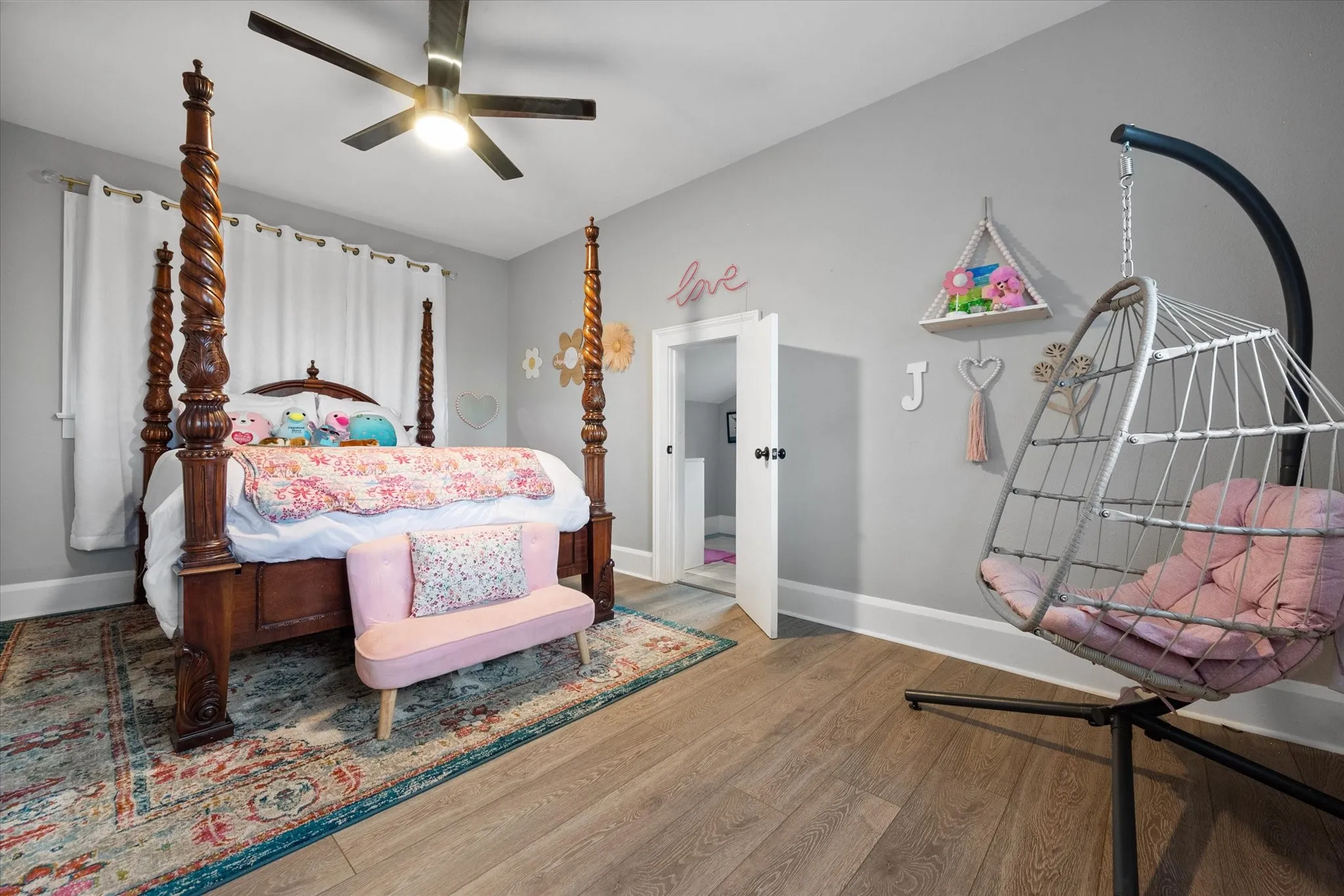 Single Family Residence For Sale in Freestone County , 309 S Avenue B, Wortham, Texas 76693, 4 Bedroom, 3 Bathroom, Garage spaces, 2,536 Sqft, built in 1945, mls#21367636, Real Estate Agent in Wortham, Homes For Sale in Freestone county, Homes For Sale in Wortham, Realtor in Wortham Texas, Real Estate Brokerage Independent Realty Texas, Luminita Cordes Realtor