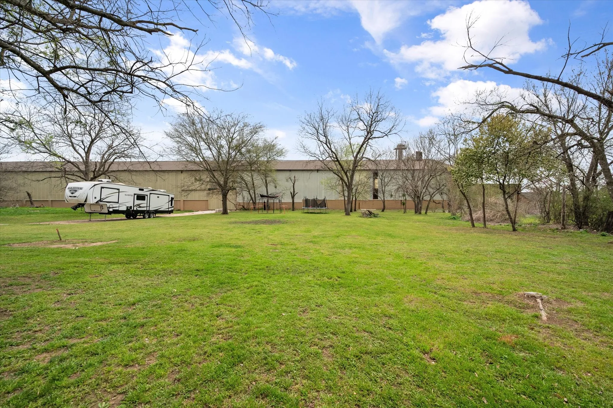 Single Family Residence For Sale in Freestone County , 309 S Avenue B, Wortham, Texas 76693, 4 Bedroom, 3 Bathroom, Garage spaces, 2,536 Sqft, built in 1945, mls#21367636, Real Estate Agent in Wortham, Homes For Sale in Freestone county, Homes For Sale in Wortham, Realtor in Wortham Texas, Real Estate Brokerage Independent Realty Texas, Luminita Cordes Realtor