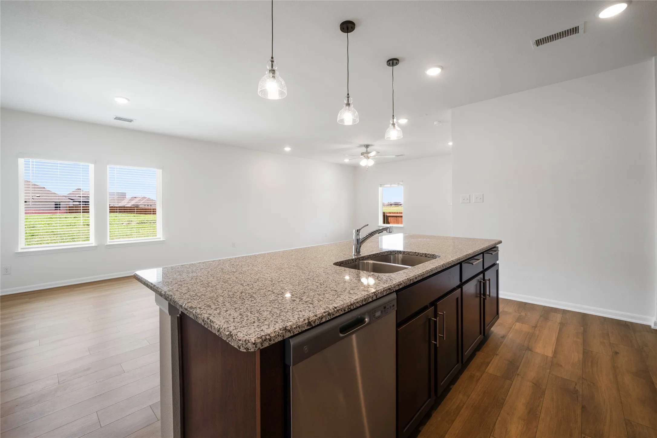 Single Family Residence For Rent in Grayson County , 2110 Ridgecrest Lane, Sherman, Texas 75092, 4 Bedroom, 2 Bathroom, 2 Garage spaces, 1,800 Sqft, built in 2024, mls#21374779, Real Estate Agent in Sherman, Homes For Rent in Grayson county, Homes For Rent in Sherman, Realtor in Sherman Texas, Real Estate Brokerage Independent Realty Texas, Luminita Cordes Realtor
