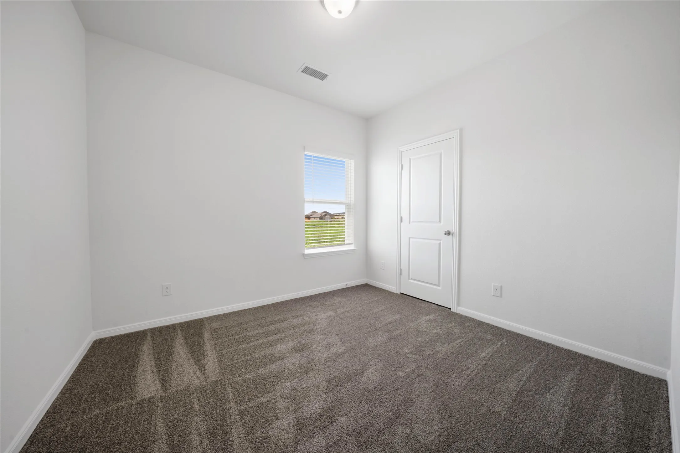 Single Family Residence For Rent in Grayson County , 2110 Ridgecrest Lane, Sherman, Texas 75092, 4 Bedroom, 2 Bathroom, 2 Garage spaces, 1,800 Sqft, built in 2024, mls#21374779, Real Estate Agent in Sherman, Homes For Rent in Grayson county, Homes For Rent in Sherman, Realtor in Sherman Texas, Real Estate Brokerage Independent Realty Texas, Luminita Cordes Realtor