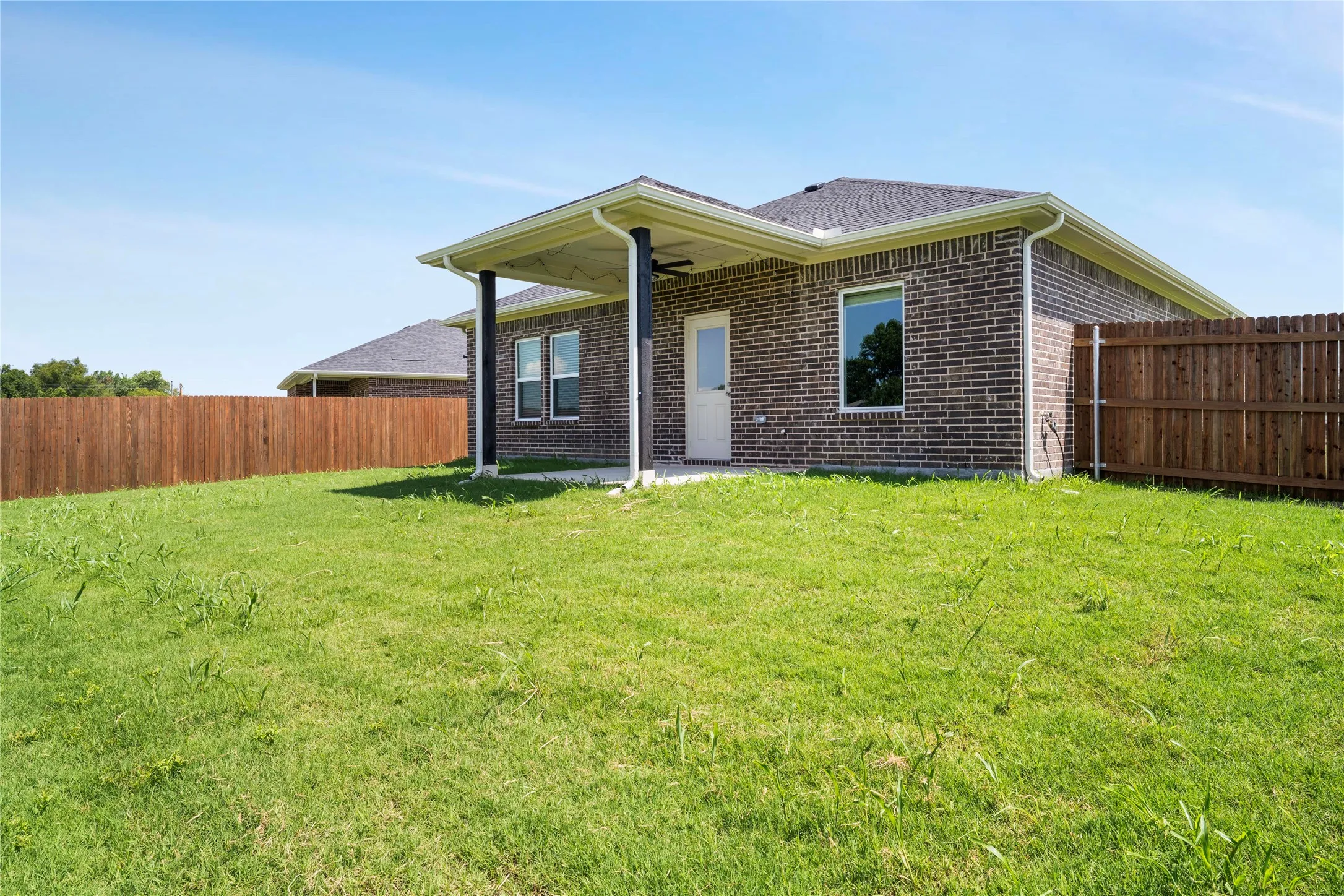 Single Family Residence For Rent in Grayson County , 2110 Ridgecrest Lane, Sherman, Texas 75092, 4 Bedroom, 2 Bathroom, 2 Garage spaces, 1,800 Sqft, built in 2024, mls#21374779, Real Estate Agent in Sherman, Homes For Rent in Grayson county, Homes For Rent in Sherman, Realtor in Sherman Texas, Real Estate Brokerage Independent Realty Texas, Luminita Cordes Realtor