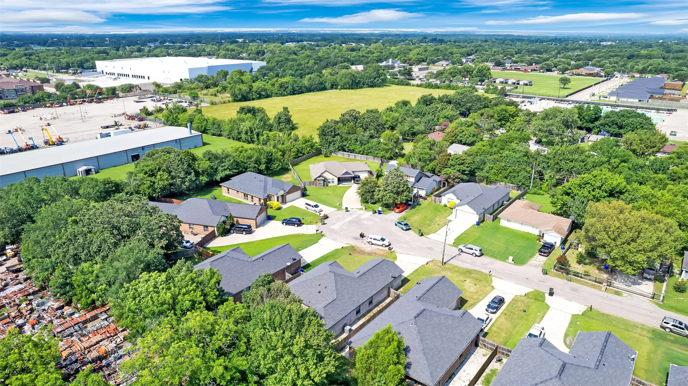 Single Family Residence For Sale in Dallas County , 4902 Rimwood Drive, Balch Springs, Texas 75180, 4 Bedroom, 2 Bathroom, 2 Garage spaces, 1,690 Sqft, built in 2018, mls#21373522, Real Estate Agent in Balch Springs, Homes For Sale in Dallas county, Homes For Sale in Balch Springs, Realtor in Balch Springs Texas, Real Estate Brokerage Independent Realty Texas, Luminita Cordes Realtor