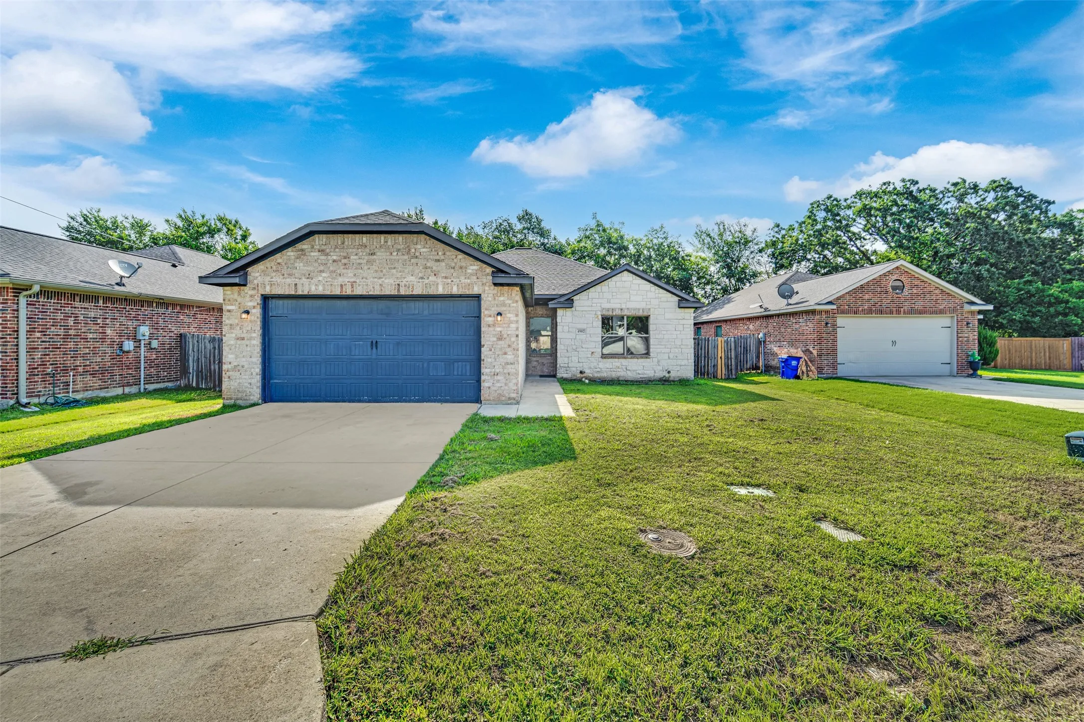 Single Family Residence For Sale in Dallas County , 4902 Rimwood Drive, Balch Springs, Texas 75180, 4 Bedroom, 2 Bathroom, 2 Garage spaces, 1,690 Sqft, built in 2018, mls#21373522, Real Estate Agent in Balch Springs, Homes For Sale in Dallas county, Homes For Sale in Balch Springs, Realtor in Balch Springs Texas, Real Estate Brokerage Independent Realty Texas, Luminita Cordes Realtor