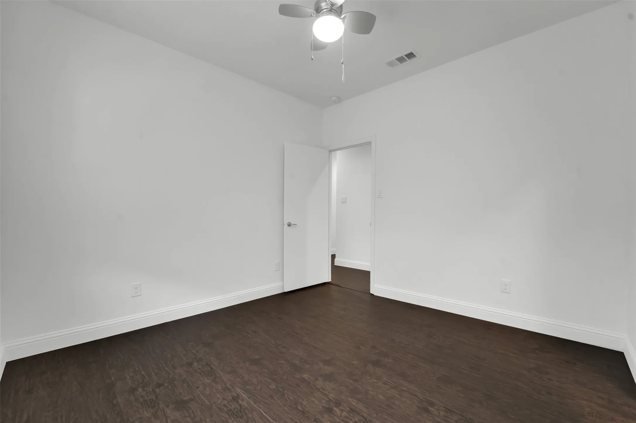 Single Family Residence For Sale in Dallas County , 4902 Rimwood Drive, Balch Springs, Texas 75180, 4 Bedroom, 2 Bathroom, 2 Garage spaces, 1,690 Sqft, built in 2018, mls#21373522, Real Estate Agent in Balch Springs, Homes For Sale in Dallas county, Homes For Sale in Balch Springs, Realtor in Balch Springs Texas, Real Estate Brokerage Independent Realty Texas, Luminita Cordes Realtor