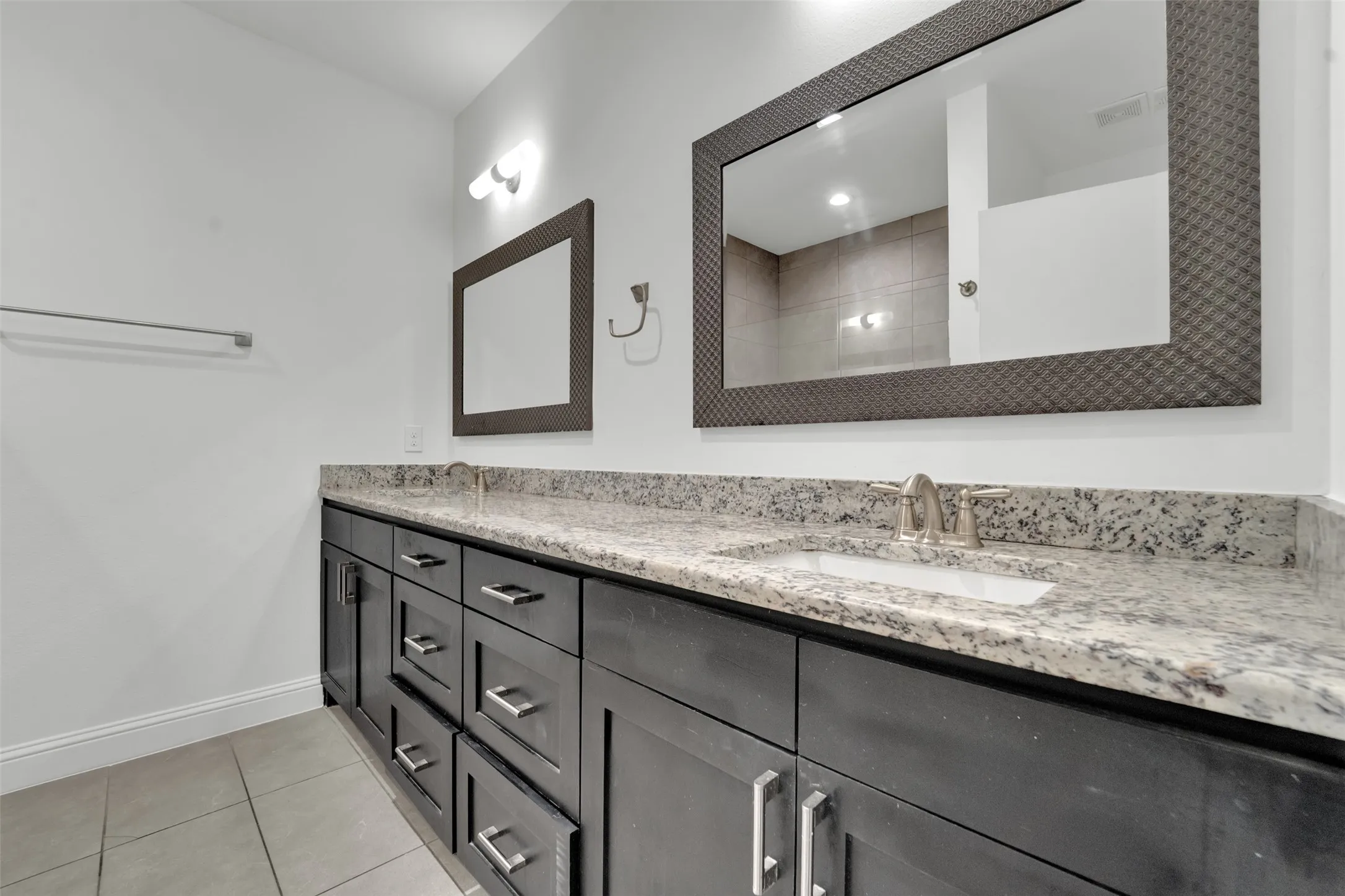 Single Family Residence For Sale in Dallas County , 4902 Rimwood Drive, Balch Springs, Texas 75180, 4 Bedroom, 2 Bathroom, 2 Garage spaces, 1,690 Sqft, built in 2018, mls#21373522, Real Estate Agent in Balch Springs, Homes For Sale in Dallas county, Homes For Sale in Balch Springs, Realtor in Balch Springs Texas, Real Estate Brokerage Independent Realty Texas, Luminita Cordes Realtor