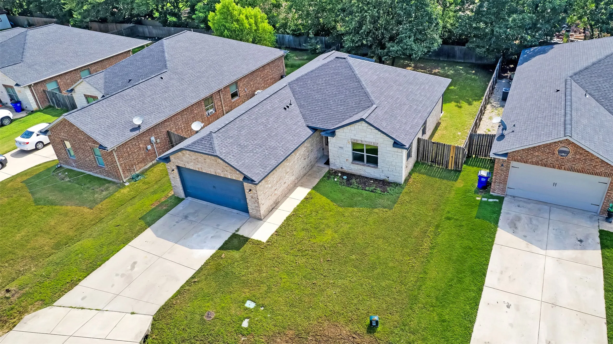 Single Family Residence For Sale in Dallas County , 4902 Rimwood Drive, Balch Springs, Texas 75180, 4 Bedroom, 2 Bathroom, 2 Garage spaces, 1,690 Sqft, built in 2018, mls#21373522, Real Estate Agent in Balch Springs, Homes For Sale in Dallas county, Homes For Sale in Balch Springs, Realtor in Balch Springs Texas, Real Estate Brokerage Independent Realty Texas, Luminita Cordes Realtor