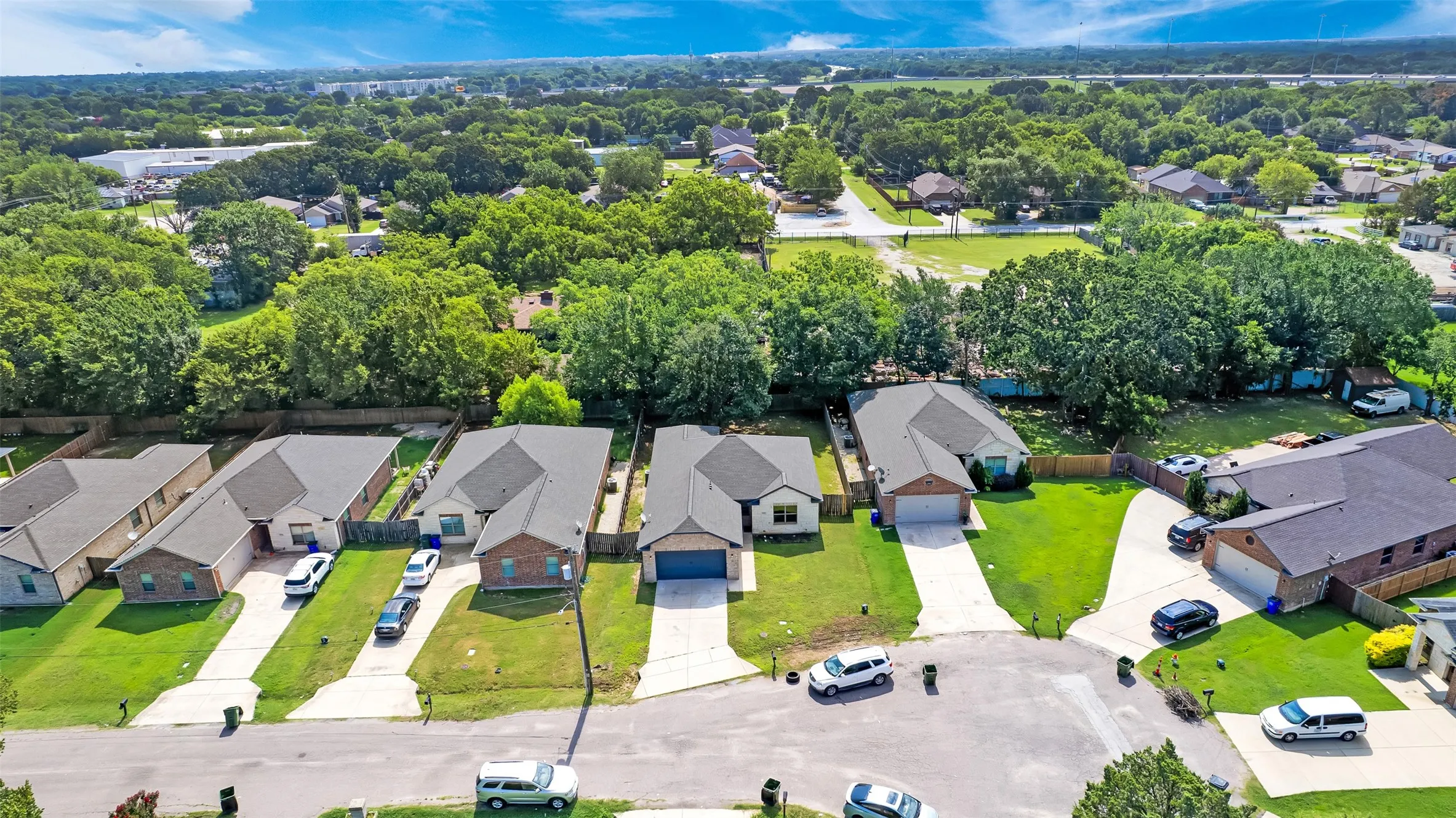 Single Family Residence For Sale in Dallas County , 4902 Rimwood Drive, Balch Springs, Texas 75180, 4 Bedroom, 2 Bathroom, 2 Garage spaces, 1,690 Sqft, built in 2018, mls#21373522, Real Estate Agent in Balch Springs, Homes For Sale in Dallas county, Homes For Sale in Balch Springs, Realtor in Balch Springs Texas, Real Estate Brokerage Independent Realty Texas, Luminita Cordes Realtor