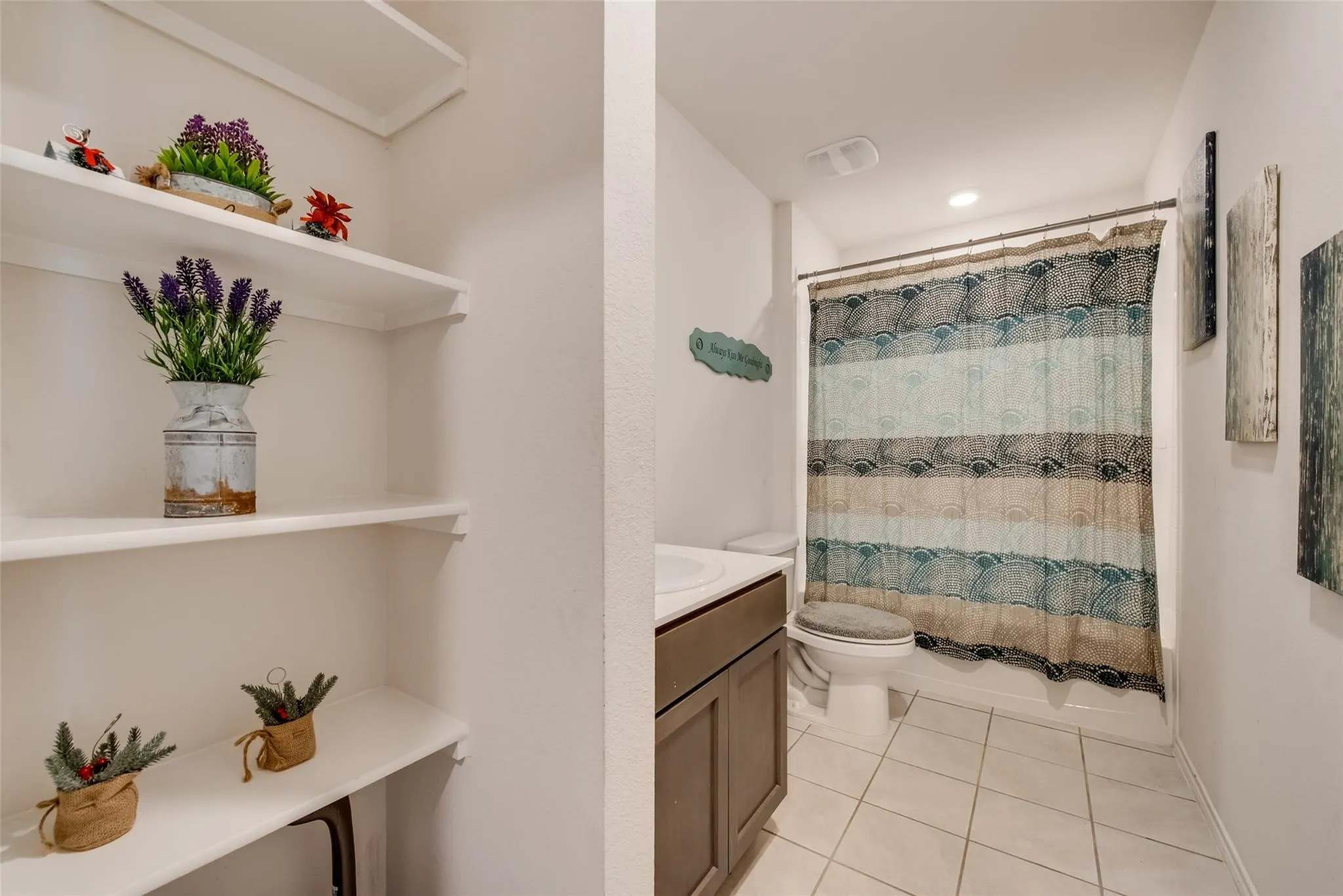 Single Family Residence For Rent in Kaufman County , 3106 Shorthorn Way, Forney, Texas 75126, 4 Bedroom, 2 Bathroom, 2 Garage spaces, 1,908 Sqft, built in 2020, mls#21375799, Real Estate Agent in Forney, Homes For Rent in Kaufman county, Homes For Rent in Forney, Realtor in Forney Texas, Real Estate Brokerage Independent Realty Texas, Luminita Cordes Realtor