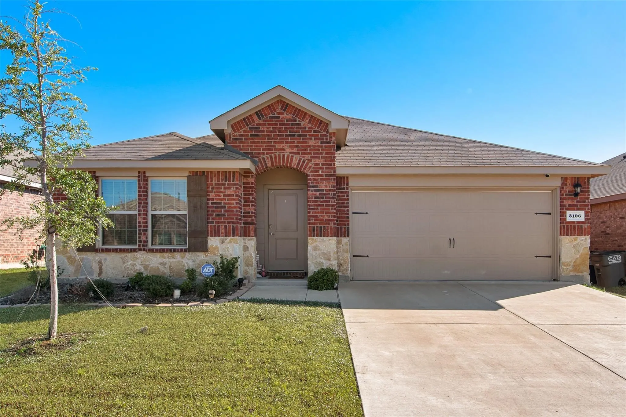 Single Family Residence For Rent in Kaufman County , 3106 Shorthorn Way, Forney, Texas 75126, 4 Bedroom, 2 Bathroom, 2 Garage spaces, 1,908 Sqft, built in 2020, mls#21375799, Real Estate Agent in Forney, Homes For Rent in Kaufman county, Homes For Rent in Forney, Realtor in Forney Texas, Real Estate Brokerage Independent Realty Texas, Luminita Cordes Realtor