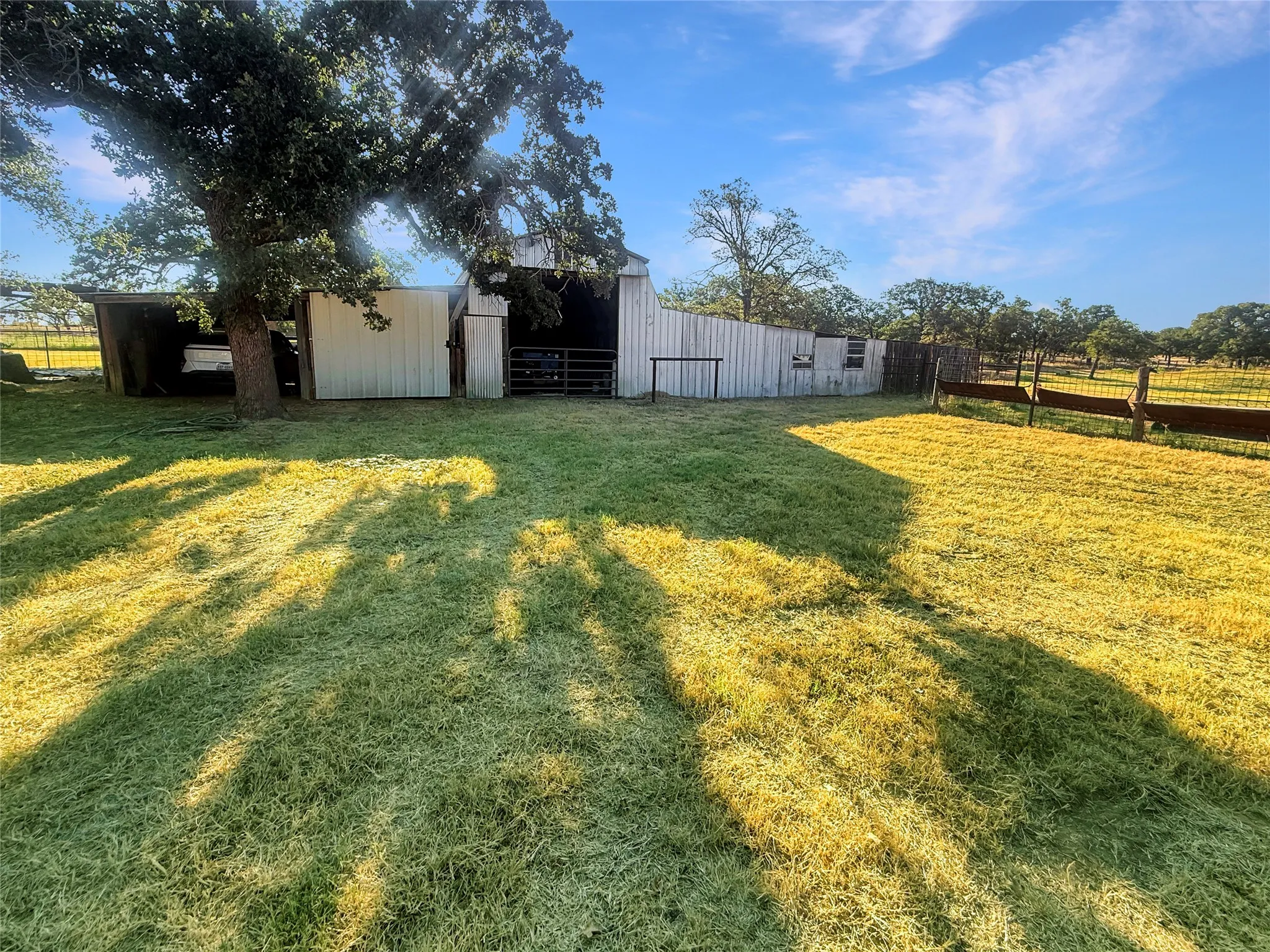 Farm For Sale in Eastland County , 9173 Highway 6, Cisco, Texas 76437, 5 Bedroom, 3 Bathroom, Garage spaces, 2,838 Sqft, built in 1970, mls#21375804, Real Estate Agent in Cisco, Homes For Sale in Eastland county, Homes For Sale in Cisco, Realtor in Cisco Texas, Real Estate Brokerage Independent Realty Texas, Luminita Cordes Realtor