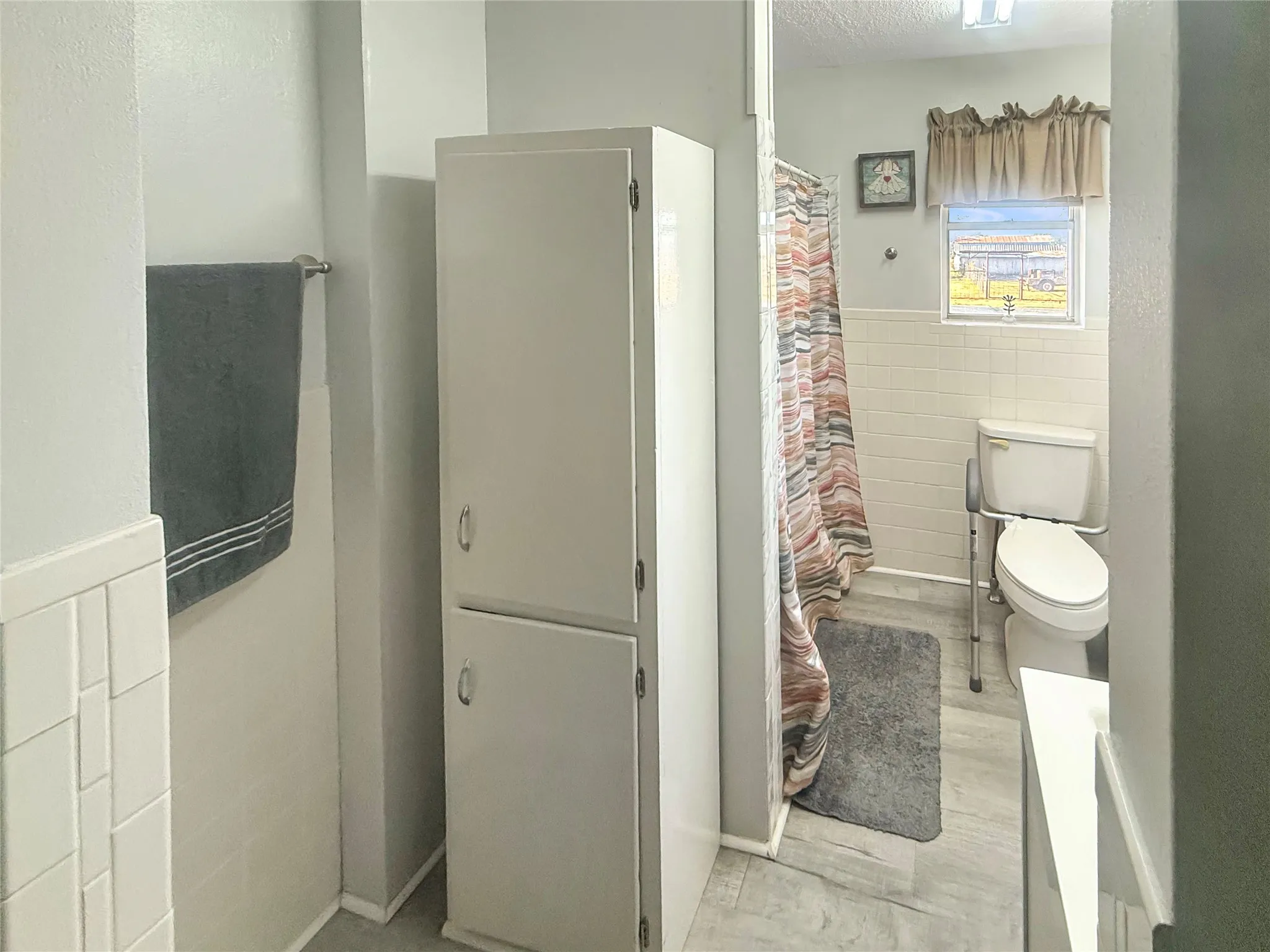Farm For Sale in Eastland County , 9173 Highway 6, Cisco, Texas 76437, 5 Bedroom, 3 Bathroom, Garage spaces, 2,838 Sqft, built in 1970, mls#21375804, Real Estate Agent in Cisco, Homes For Sale in Eastland county, Homes For Sale in Cisco, Realtor in Cisco Texas, Real Estate Brokerage Independent Realty Texas, Luminita Cordes Realtor