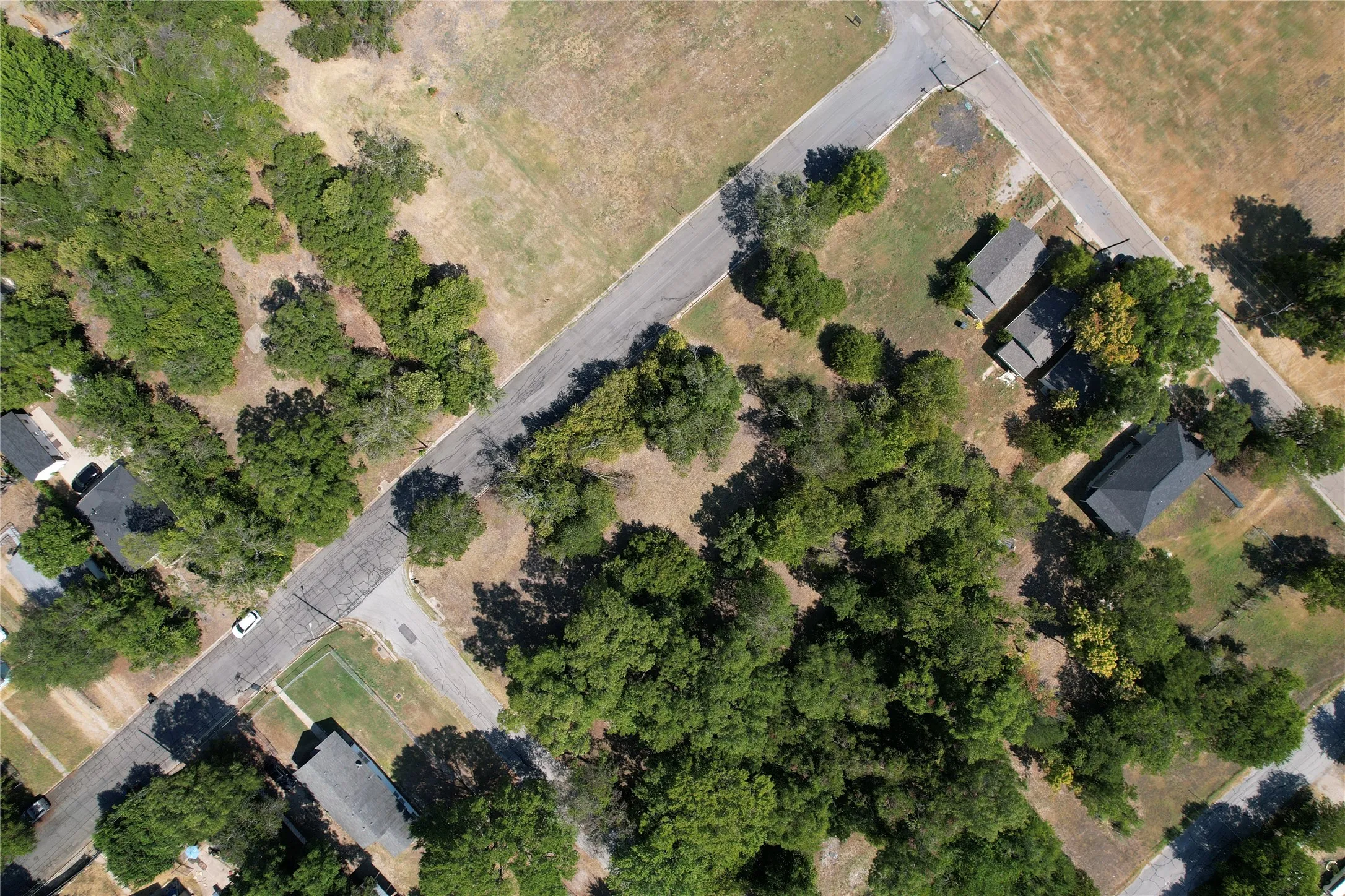 Unimproved Land For Sale in Mc Lennan County , 2600 S 10th Street, Waco, Texas 76706, 0, 0, Garage spaces, 0 Sqft, built in 0, mls#21375807, Real Estate Agent in Waco, Homes For Sale in Mc Lennan county, Homes For Sale in Waco, Realtor in Waco Texas, Real Estate Brokerage Independent Realty Texas, Luminita Cordes Realtor