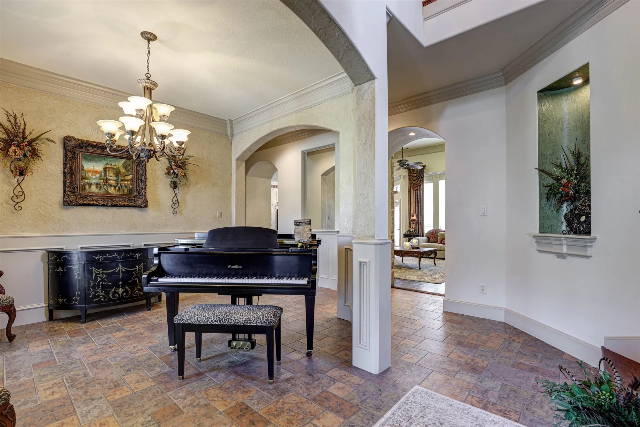 Single Family Residence For Sale in Tarrant County , 2141 Farrington Lane, Hurst, Texas 76054, 5 Bedroom, 4 Bathroom, 3 Garage spaces, 3,654 Sqft, built in 2004, mls#21363774, Real Estate Agent in Hurst, Homes For Sale in Tarrant county, Homes For Sale in Hurst, Realtor in Hurst Texas, Real Estate Brokerage Independent Realty Texas, Luminita Cordes Realtor