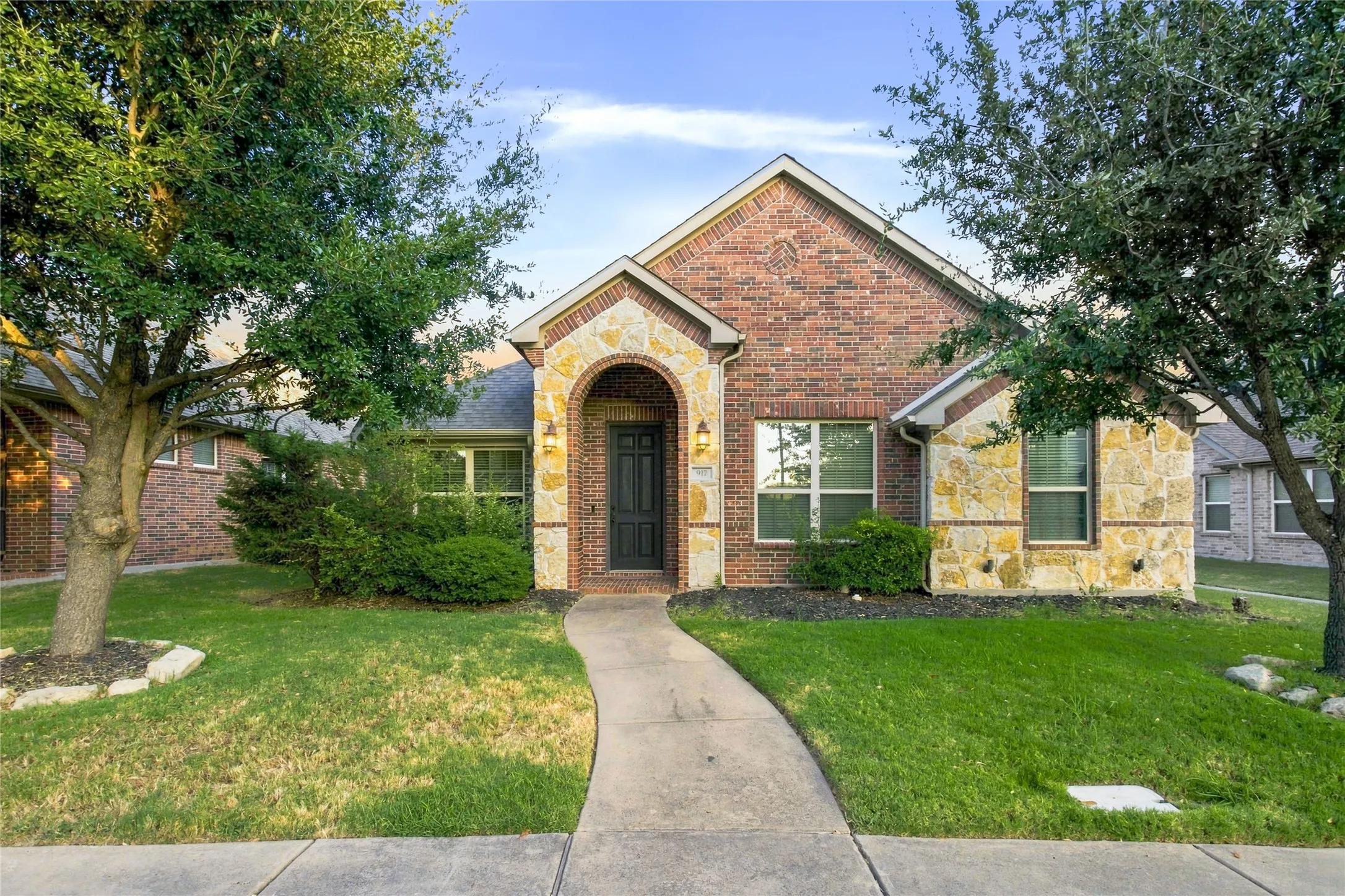Single Family Residence For Rent in Collin County , 917 Cougar Drive, Allen, Texas 75013, 4 Bedroom, 2 Bathroom, 2 Garage spaces, 1,878 Sqft, built in 2012, mls#21375784, Real Estate Agent in Allen, Homes For Rent in Collin county, Homes For Rent in Allen, Realtor in Allen Texas, Real Estate Brokerage Independent Realty Texas, Luminita Cordes Realtor