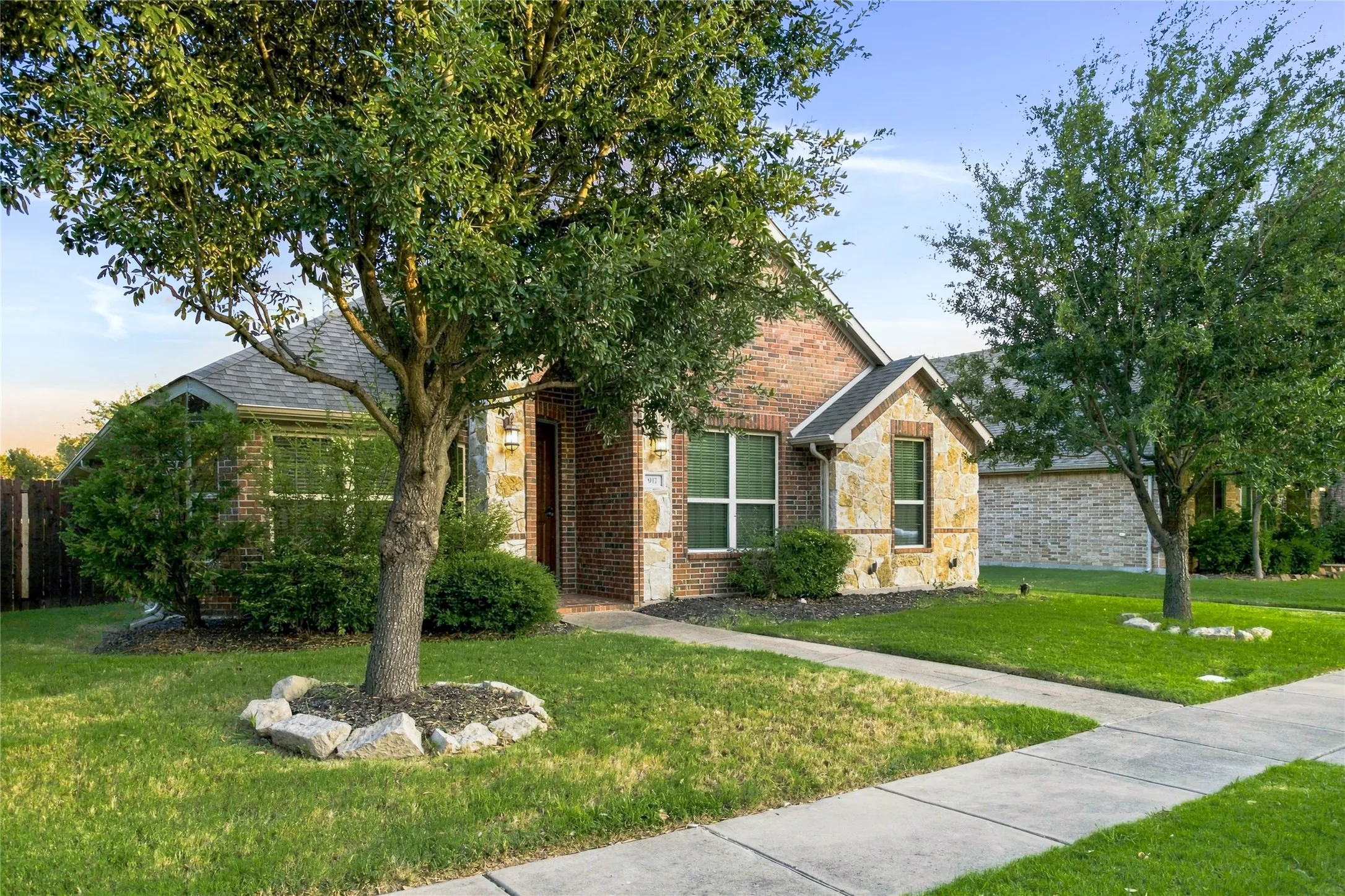 Single Family Residence For Rent in Collin County , 917 Cougar Drive, Allen, Texas 75013, 4 Bedroom, 2 Bathroom, 2 Garage spaces, 1,878 Sqft, built in 2012, mls#21375784, Real Estate Agent in Allen, Homes For Rent in Collin county, Homes For Rent in Allen, Realtor in Allen Texas, Real Estate Brokerage Independent Realty Texas, Luminita Cordes Realtor
