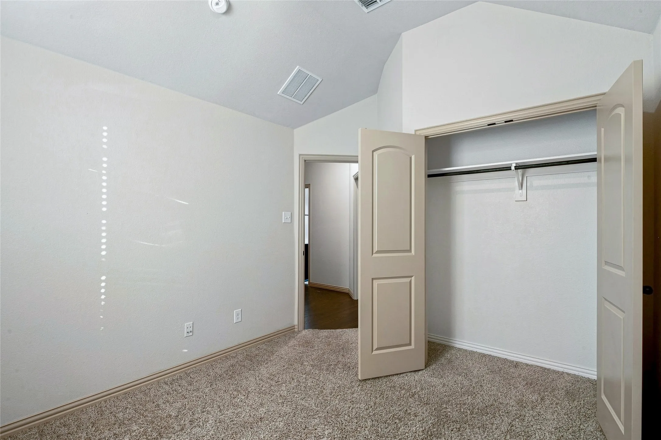 Single Family Residence For Rent in Collin County , 917 Cougar Drive, Allen, Texas 75013, 4 Bedroom, 2 Bathroom, 2 Garage spaces, 1,878 Sqft, built in 2012, mls#21375784, Real Estate Agent in Allen, Homes For Rent in Collin county, Homes For Rent in Allen, Realtor in Allen Texas, Real Estate Brokerage Independent Realty Texas, Luminita Cordes Realtor