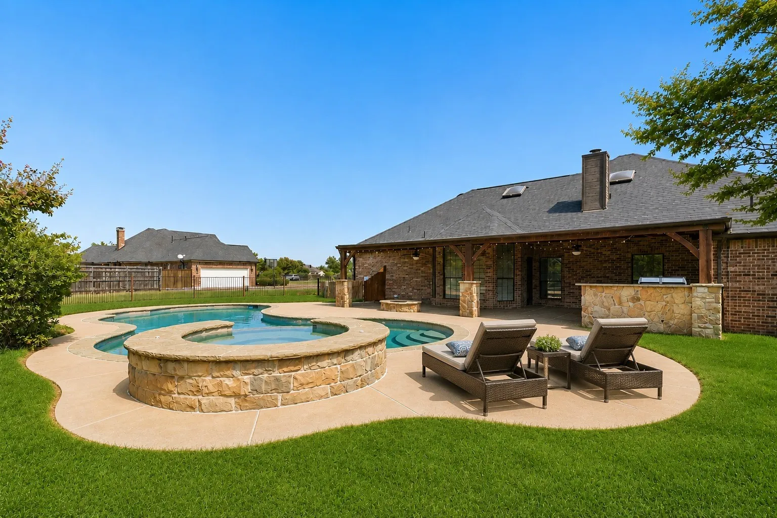 Pool—Virtually Staged