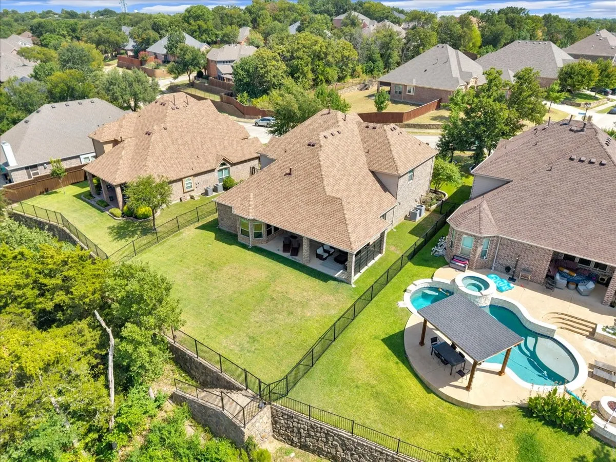 Single Family Residence For Sale in Denton County , 1229 Ardglass Trail, Corinth, Texas 76210, 5 Bedroom, 4 Bathroom, 2 Garage spaces, 3,976 Sqft, built in 2015, mls#21364997, Real Estate Agent in Corinth, Homes For Sale in Denton county, Homes For Sale in Corinth, Realtor in Corinth Texas, Real Estate Brokerage Independent Realty Texas, Luminita Cordes Realtor
