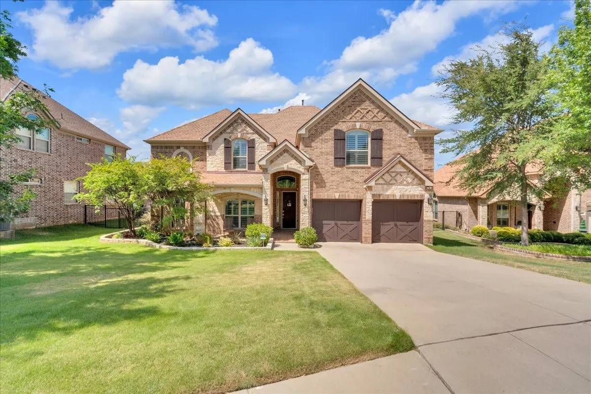 Single Family Residence For Sale in Denton County , 1229 Ardglass Trail, Corinth, Texas 76210, 5 Bedroom, 4 Bathroom, 2 Garage spaces, 3,976 Sqft, built in 2015, mls#21364997, Real Estate Agent in Corinth, Homes For Sale in Denton county, Homes For Sale in Corinth, Realtor in Corinth Texas, Real Estate Brokerage Independent Realty Texas, Luminita Cordes Realtor