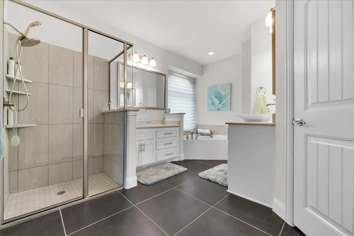 Single Family Residence For Sale in Denton County , 1229 Ardglass Trail, Corinth, Texas 76210, 5 Bedroom, 4 Bathroom, 2 Garage spaces, 3,976 Sqft, built in 2015, mls#21364997, Real Estate Agent in Corinth, Homes For Sale in Denton county, Homes For Sale in Corinth, Realtor in Corinth Texas, Real Estate Brokerage Independent Realty Texas, Luminita Cordes Realtor