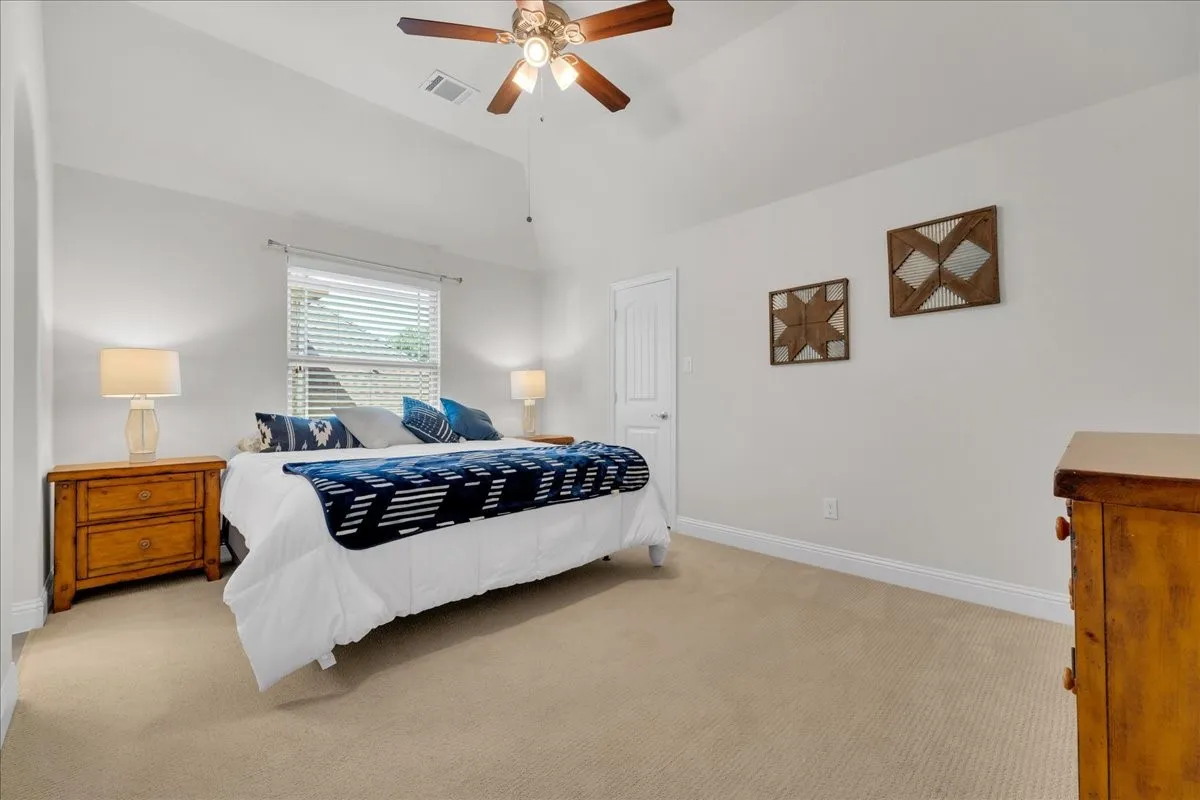 Single Family Residence For Sale in Denton County , 1229 Ardglass Trail, Corinth, Texas 76210, 5 Bedroom, 4 Bathroom, 2 Garage spaces, 3,976 Sqft, built in 2015, mls#21364997, Real Estate Agent in Corinth, Homes For Sale in Denton county, Homes For Sale in Corinth, Realtor in Corinth Texas, Real Estate Brokerage Independent Realty Texas, Luminita Cordes Realtor