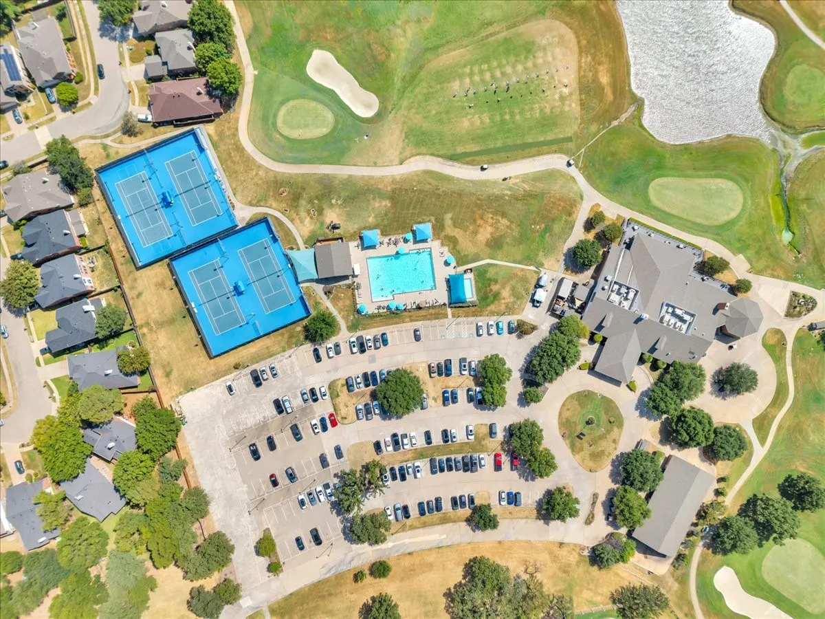Single Family Residence For Sale in Denton County , 1229 Ardglass Trail, Corinth, Texas 76210, 5 Bedroom, 4 Bathroom, 2 Garage spaces, 3,976 Sqft, built in 2015, mls#21364997, Real Estate Agent in Corinth, Homes For Sale in Denton county, Homes For Sale in Corinth, Realtor in Corinth Texas, Real Estate Brokerage Independent Realty Texas, Luminita Cordes Realtor