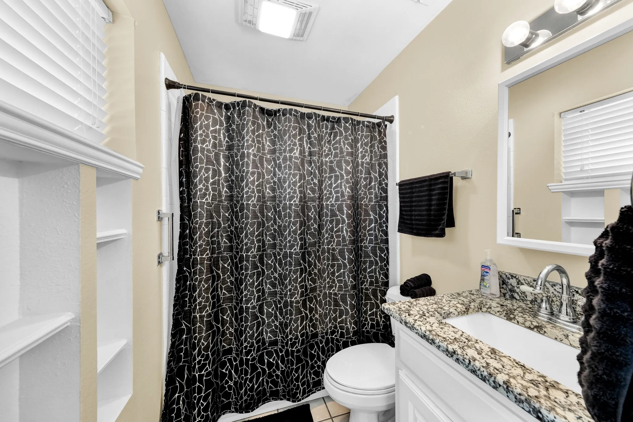 Single Family Residence For Rent in Parker County , 288 Mcvoid Road, Springtown, Texas 76082, 5 Bedroom, 4 Bathroom, 2 Garage spaces, 2,824 Sqft, built in 2000, mls#21367638, Real Estate Agent in Springtown, Homes For Rent in Parker county, Homes For Rent in Springtown, Realtor in Springtown Texas, Real Estate Brokerage Independent Realty Texas, Luminita Cordes Realtor