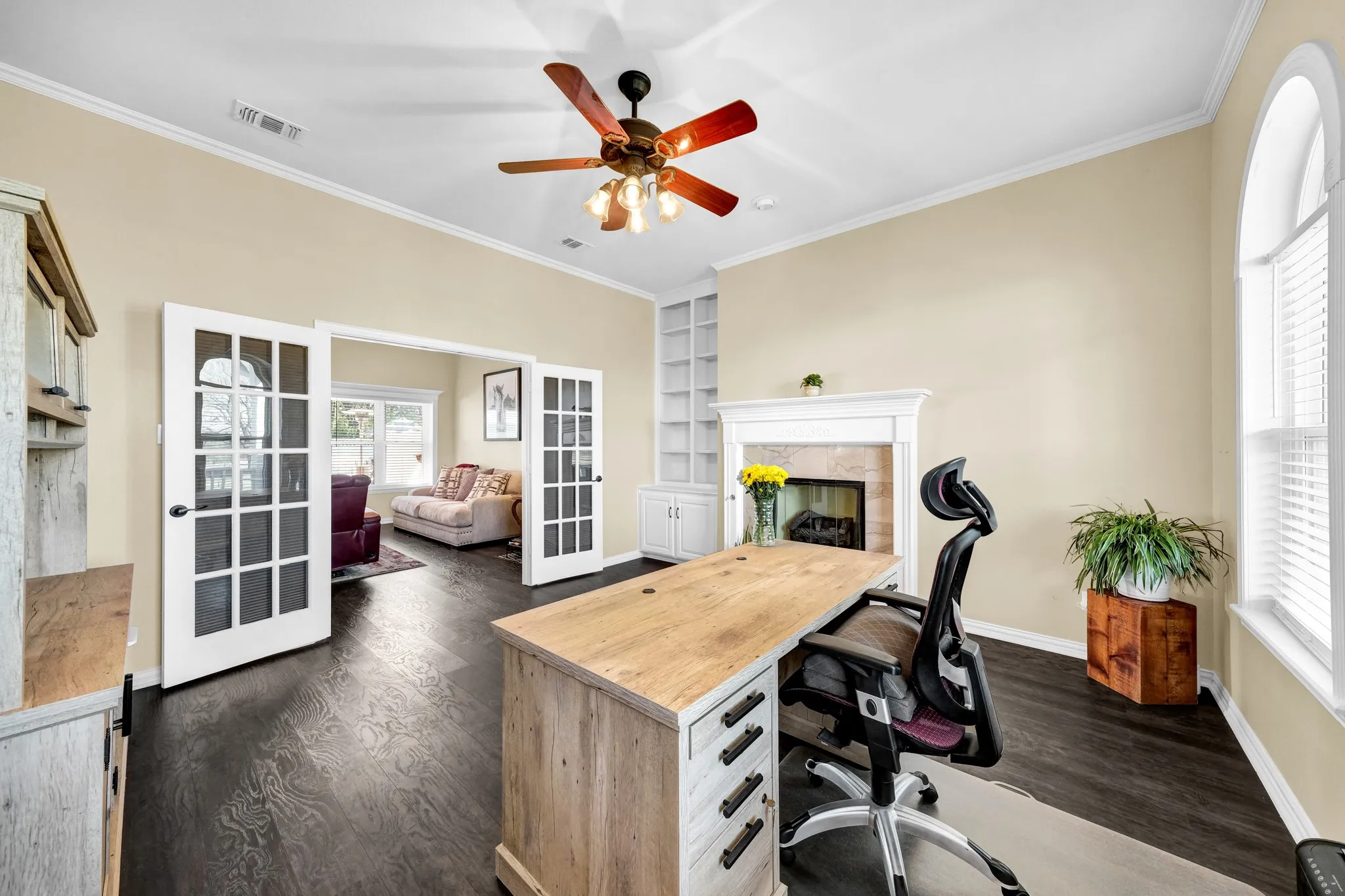 Single Family Residence For Rent in Parker County , 288 Mcvoid Road, Springtown, Texas 76082, 5 Bedroom, 4 Bathroom, 2 Garage spaces, 2,824 Sqft, built in 2000, mls#21367638, Real Estate Agent in Springtown, Homes For Rent in Parker county, Homes For Rent in Springtown, Realtor in Springtown Texas, Real Estate Brokerage Independent Realty Texas, Luminita Cordes Realtor