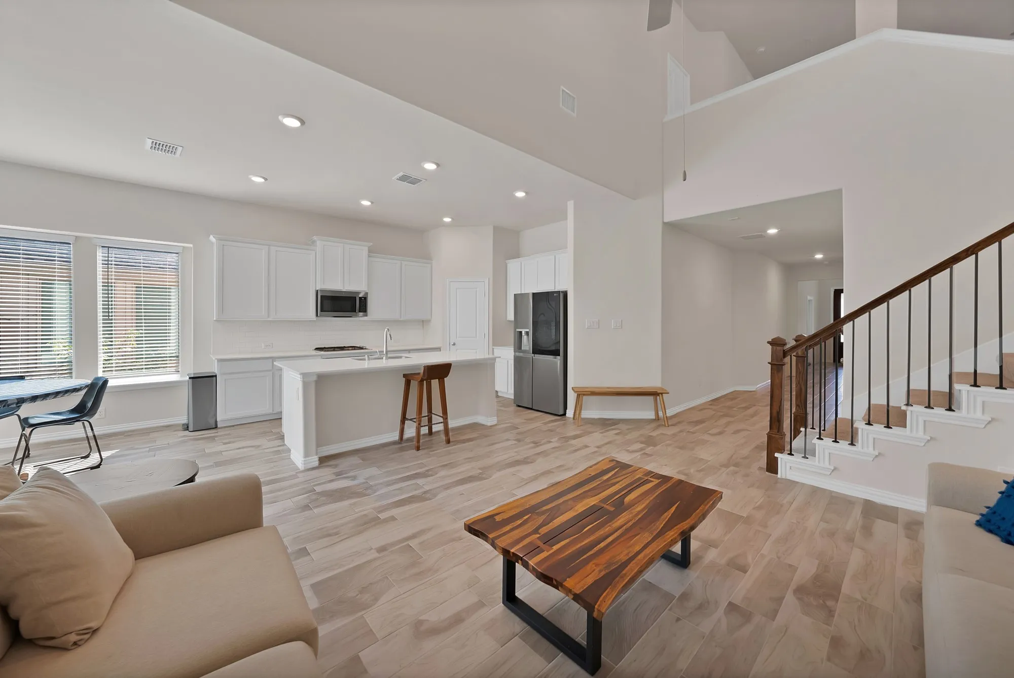 Single Family Residence For Rent in Dallas County , 1622 Hope Lane, Garland, Texas 75040, 4 Bedroom, 4 Bathroom, 2 Garage spaces, 3,549 Sqft, built in 2020, mls#21375674, Real Estate Agent in Garland, Homes For Rent in Dallas county, Homes For Rent in Garland, Realtor in Garland Texas, Real Estate Brokerage Independent Realty Texas, Luminita Cordes Realtor