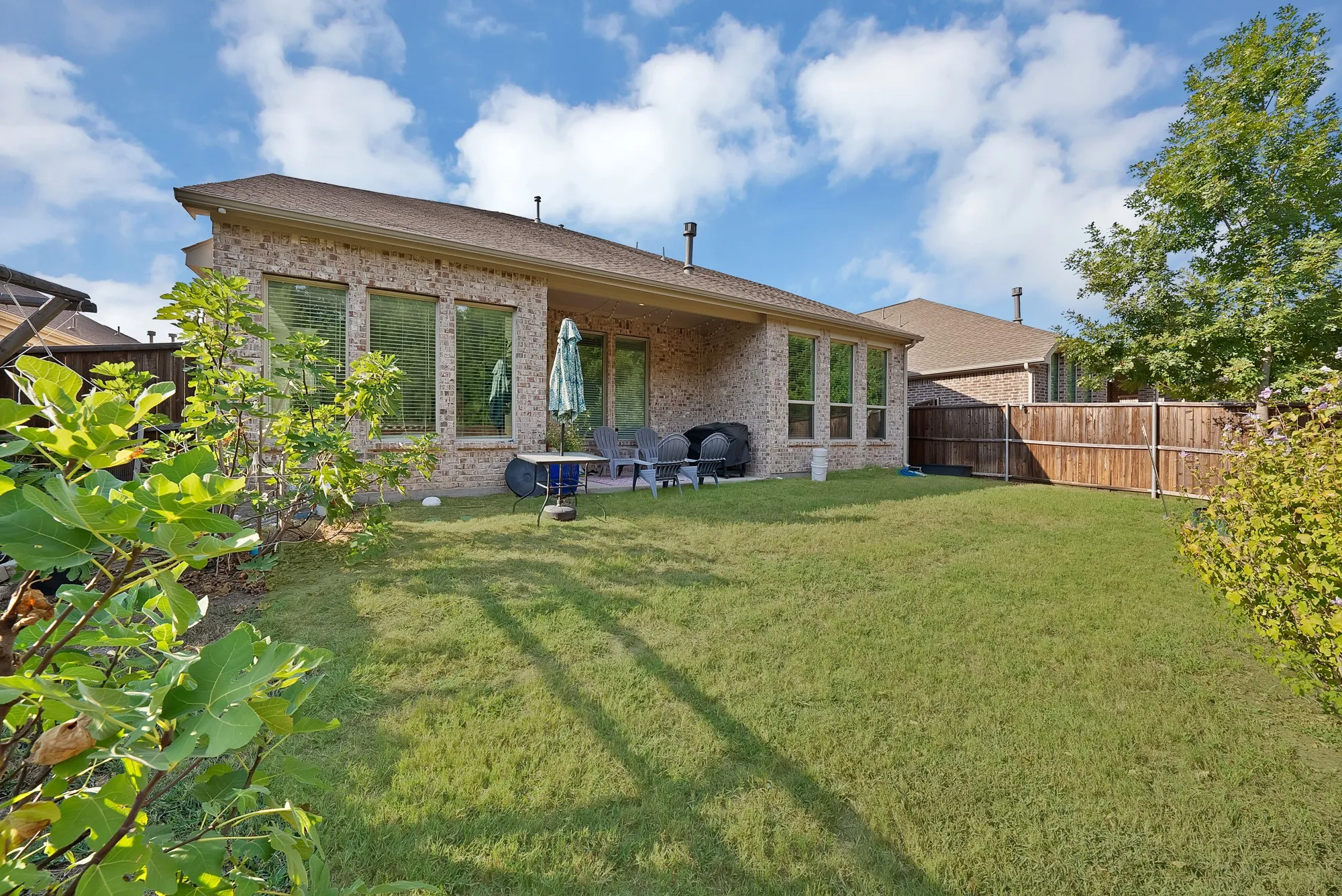 Single Family Residence For Rent in Dallas County , 1622 Hope Lane, Garland, Texas 75040, 4 Bedroom, 4 Bathroom, 2 Garage spaces, 3,549 Sqft, built in 2020, mls#21375674, Real Estate Agent in Garland, Homes For Rent in Dallas county, Homes For Rent in Garland, Realtor in Garland Texas, Real Estate Brokerage Independent Realty Texas, Luminita Cordes Realtor