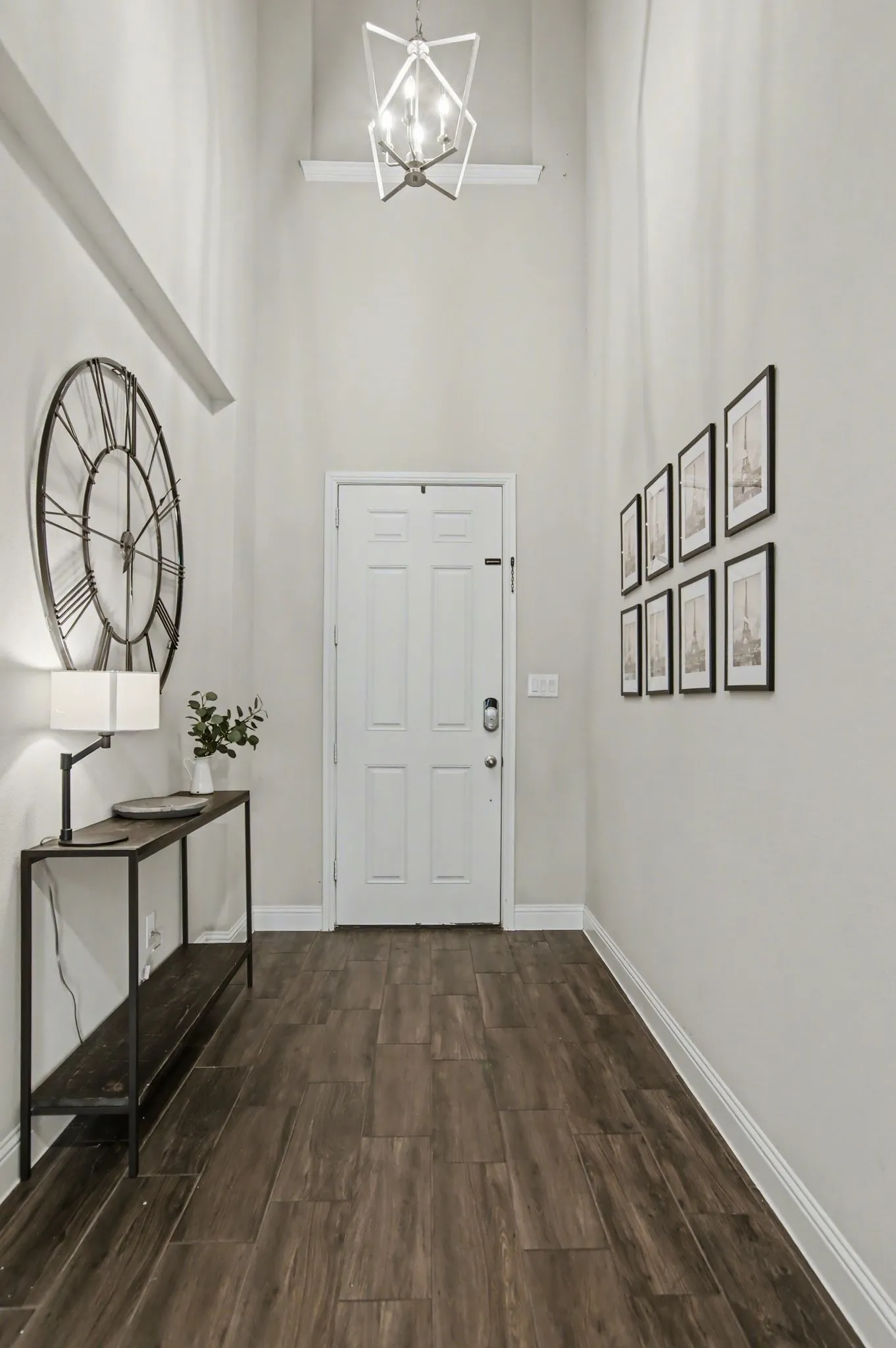 Single Family Residence For Sale in Tarrant County , 5621 Salt Springs Drive, Fort Worth, Texas 76179, 4 Bedroom, 4 Bathroom, 2 Garage spaces, 3,306 Sqft, built in 2020, mls#21374733, Real Estate Agent in Fort Worth, Homes For Sale in Tarrant county, Homes For Sale in Fort Worth, Realtor in Fort Worth Texas, Real Estate Brokerage Independent Realty Texas, Luminita Cordes Realtor