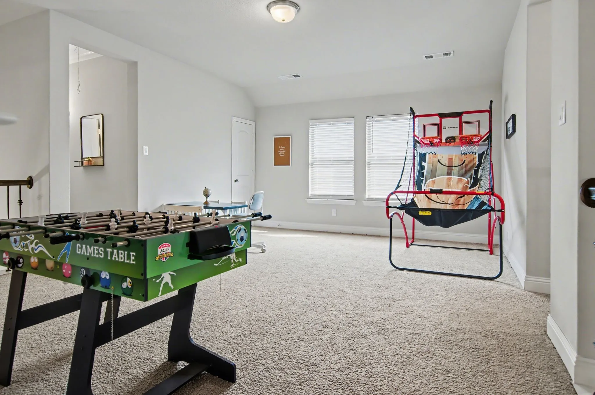 Single Family Residence For Sale in Tarrant County , 5621 Salt Springs Drive, Fort Worth, Texas 76179, 4 Bedroom, 4 Bathroom, 2 Garage spaces, 3,306 Sqft, built in 2020, mls#21374733, Real Estate Agent in Fort Worth, Homes For Sale in Tarrant county, Homes For Sale in Fort Worth, Realtor in Fort Worth Texas, Real Estate Brokerage Independent Realty Texas, Luminita Cordes Realtor