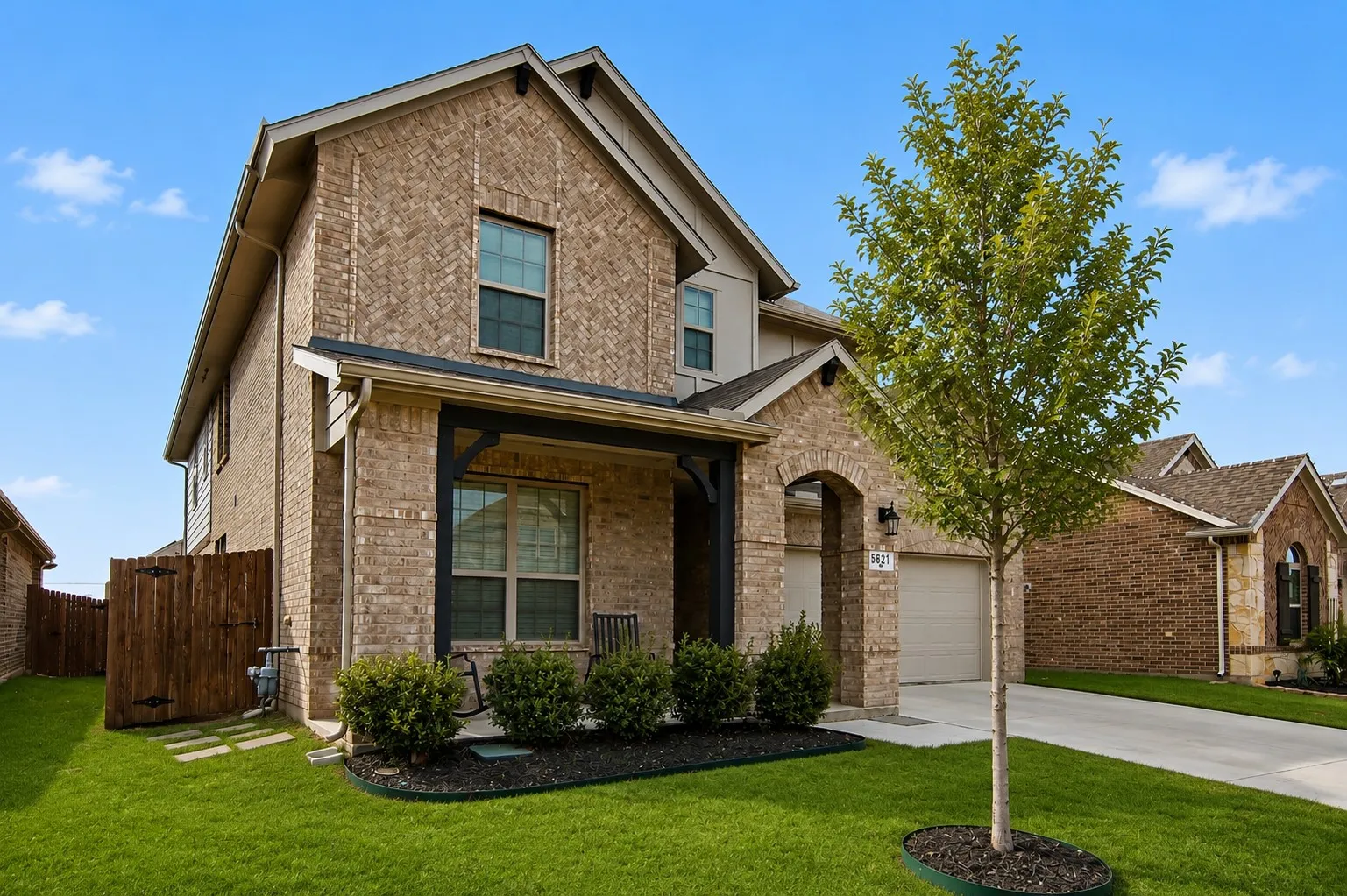 Single Family Residence For Sale in Tarrant County , 5621 Salt Springs Drive, Fort Worth, Texas 76179, 4 Bedroom, 4 Bathroom, 2 Garage spaces, 3,306 Sqft, built in 2020, mls#21374733, Real Estate Agent in Fort Worth, Homes For Sale in Tarrant county, Homes For Sale in Fort Worth, Realtor in Fort Worth Texas, Real Estate Brokerage Independent Realty Texas, Luminita Cordes Realtor