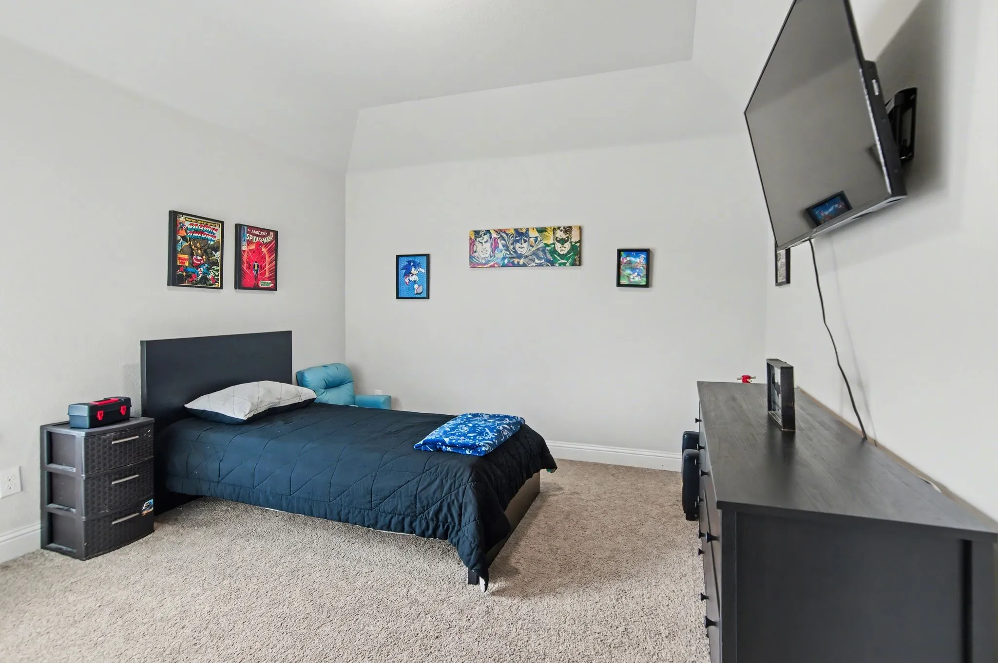 Single Family Residence For Sale in Tarrant County , 5621 Salt Springs Drive, Fort Worth, Texas 76179, 4 Bedroom, 4 Bathroom, 2 Garage spaces, 3,306 Sqft, built in 2020, mls#21374733, Real Estate Agent in Fort Worth, Homes For Sale in Tarrant county, Homes For Sale in Fort Worth, Realtor in Fort Worth Texas, Real Estate Brokerage Independent Realty Texas, Luminita Cordes Realtor