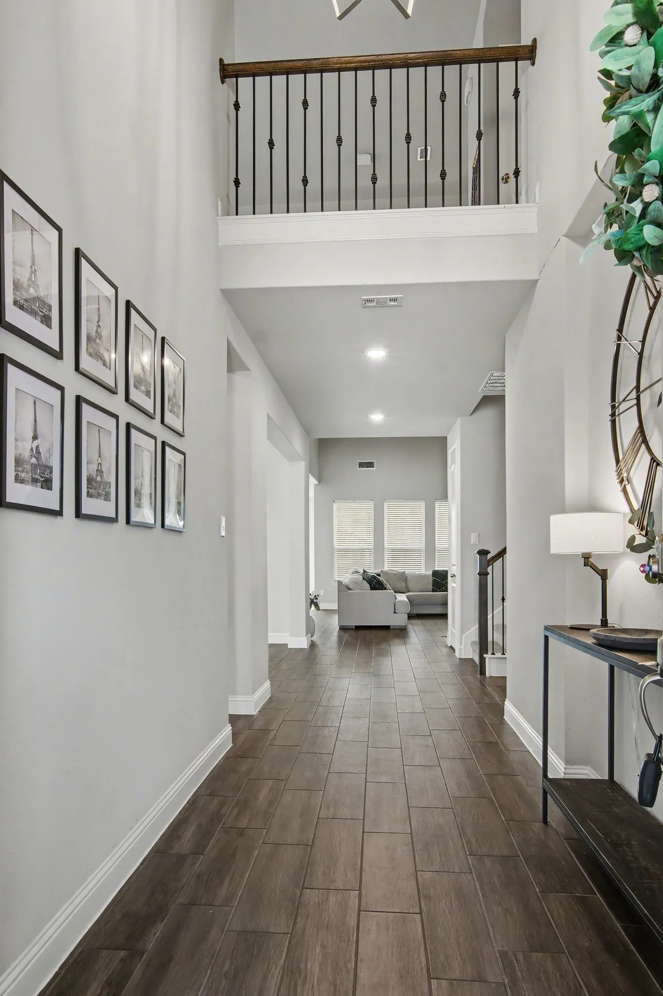 Single Family Residence For Sale in Tarrant County , 5621 Salt Springs Drive, Fort Worth, Texas 76179, 4 Bedroom, 4 Bathroom, 2 Garage spaces, 3,306 Sqft, built in 2020, mls#21374733, Real Estate Agent in Fort Worth, Homes For Sale in Tarrant county, Homes For Sale in Fort Worth, Realtor in Fort Worth Texas, Real Estate Brokerage Independent Realty Texas, Luminita Cordes Realtor