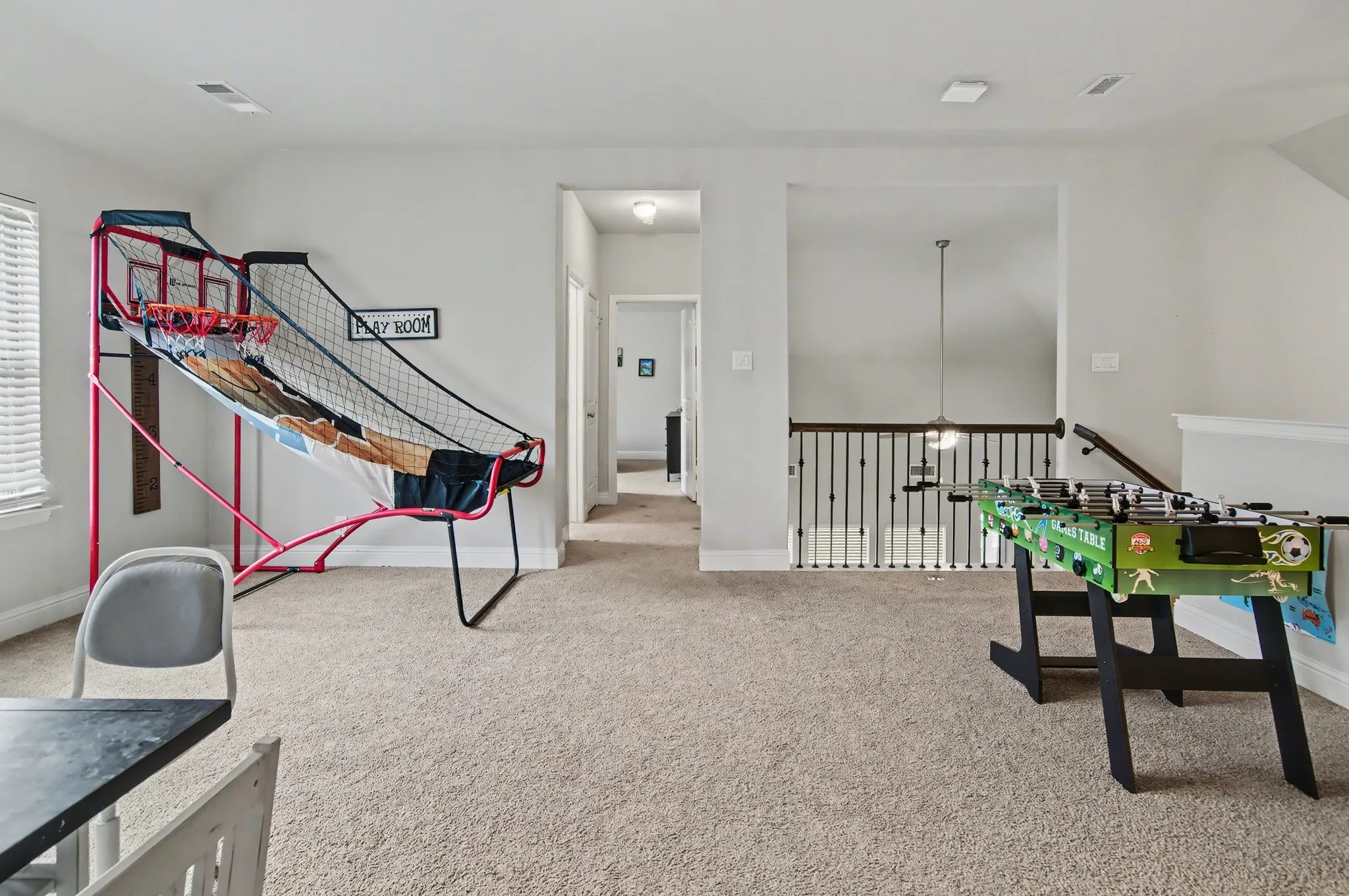 Single Family Residence For Sale in Tarrant County , 5621 Salt Springs Drive, Fort Worth, Texas 76179, 4 Bedroom, 4 Bathroom, 2 Garage spaces, 3,306 Sqft, built in 2020, mls#21374733, Real Estate Agent in Fort Worth, Homes For Sale in Tarrant county, Homes For Sale in Fort Worth, Realtor in Fort Worth Texas, Real Estate Brokerage Independent Realty Texas, Luminita Cordes Realtor