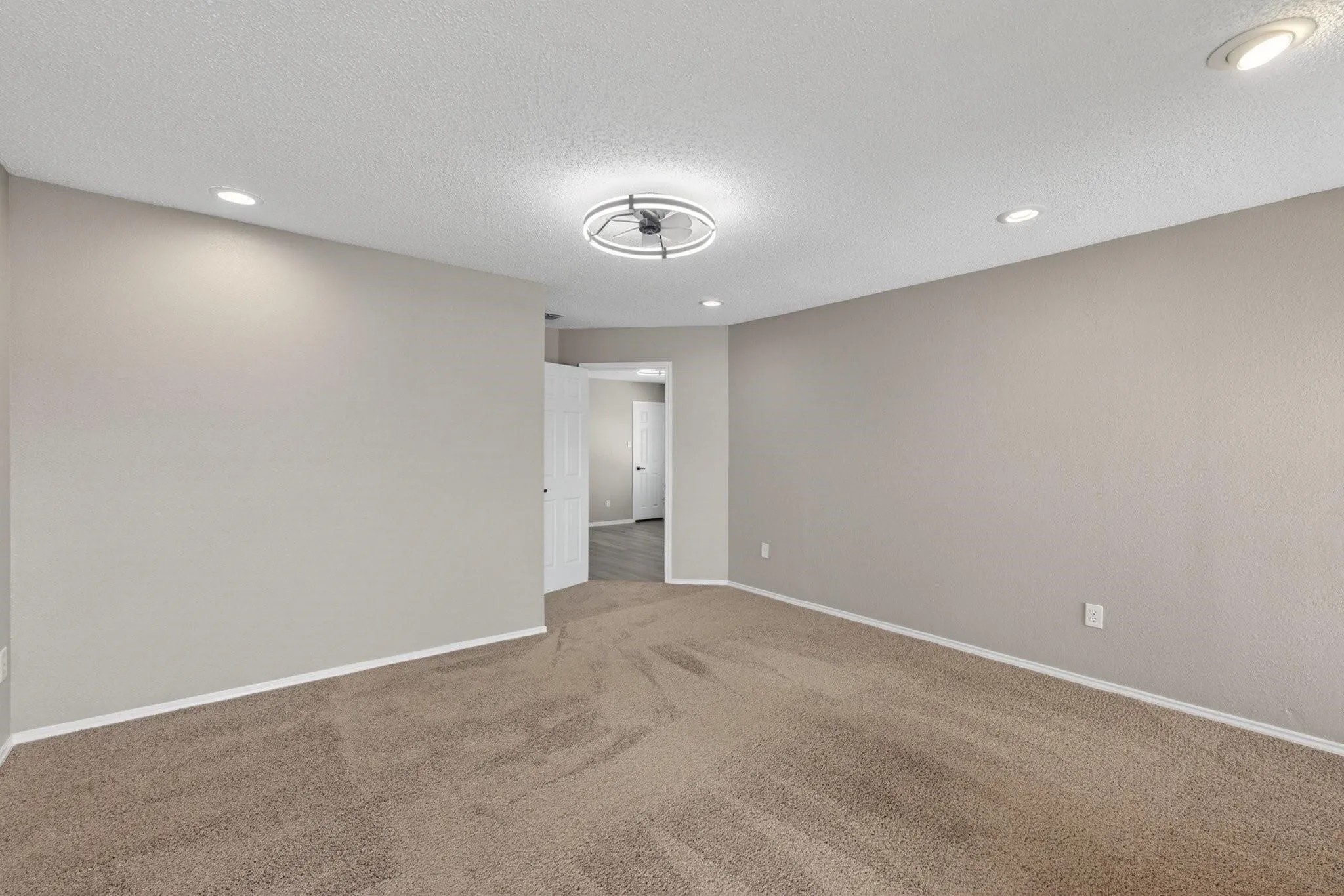 Single Family Residence For Rent in Denton County , 1032 Sugarberry Lane, Flower Mound, Texas 75028, 4 Bedroom, 3 Bathroom, 2 Garage spaces, 2,799 Sqft, built in 1994, mls#21375824, Real Estate Agent in Flower Mound, Homes For Rent in Denton county, Homes For Rent in Flower Mound, Realtor in Flower Mound Texas, Real Estate Brokerage Independent Realty Texas, Luminita Cordes Realtor