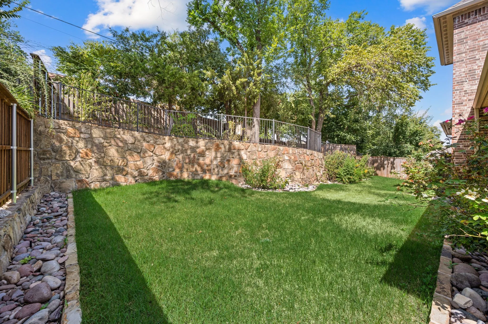 Single Family Residence For Sale in Tarrant County , 4116 Petrus Boulevard, Colleyville, Texas 76034, 4 Bedroom, 5 Bathroom, 3 Garage spaces, 4,274 Sqft, built in 2018, mls#21368302, Real Estate Agent in Colleyville, Homes For Sale in Tarrant county, Homes For Sale in Colleyville, Realtor in Colleyville Texas, Real Estate Brokerage Independent Realty Texas, Luminita Cordes Realtor