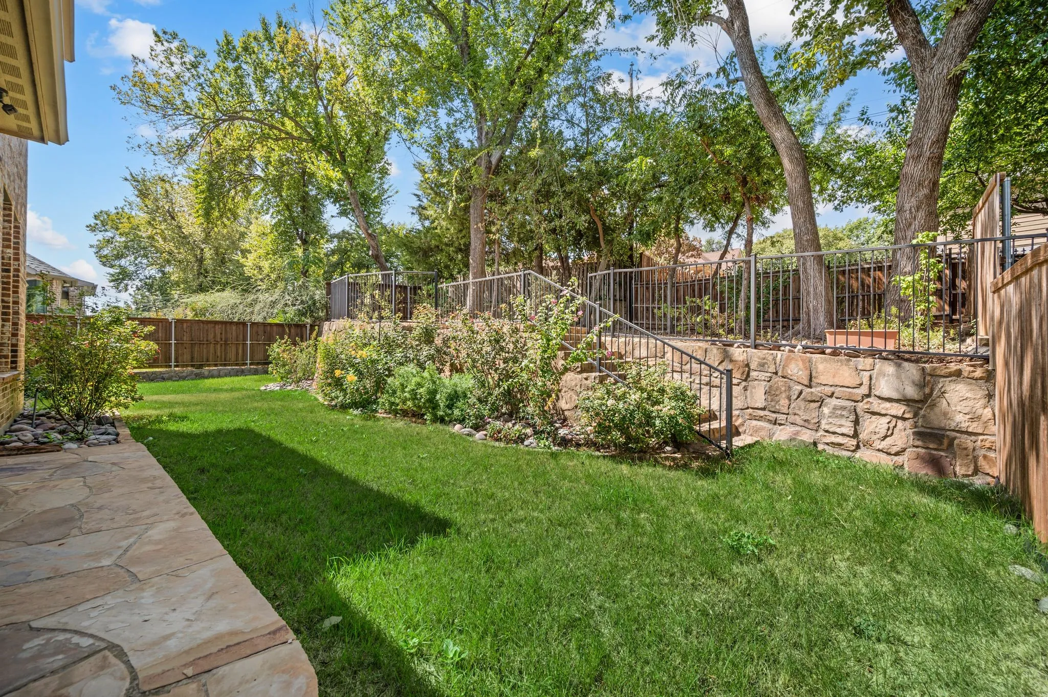 Single Family Residence For Sale in Tarrant County , 4116 Petrus Boulevard, Colleyville, Texas 76034, 4 Bedroom, 5 Bathroom, 3 Garage spaces, 4,274 Sqft, built in 2018, mls#21368302, Real Estate Agent in Colleyville, Homes For Sale in Tarrant county, Homes For Sale in Colleyville, Realtor in Colleyville Texas, Real Estate Brokerage Independent Realty Texas, Luminita Cordes Realtor
