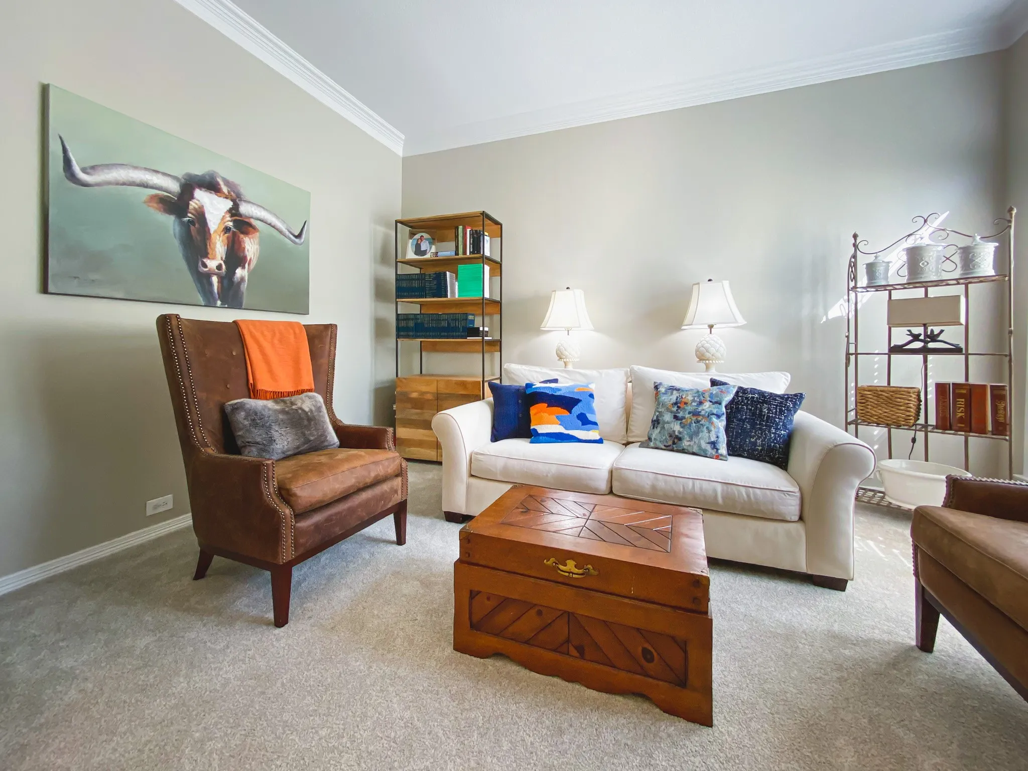 Single Family Residence For Rent in Dallas County , 7247 Brennans Drive, Dallas, Texas 75214, 3 Bedroom, 2 Bathroom, 2 Garage spaces, 2,247 Sqft, built in 1998, mls#21375840, Real Estate Agent in Dallas, Homes For Rent in Dallas county, Homes For Rent in Dallas, Realtor in Dallas Texas, Real Estate Brokerage Independent Realty Texas, Luminita Cordes Realtor