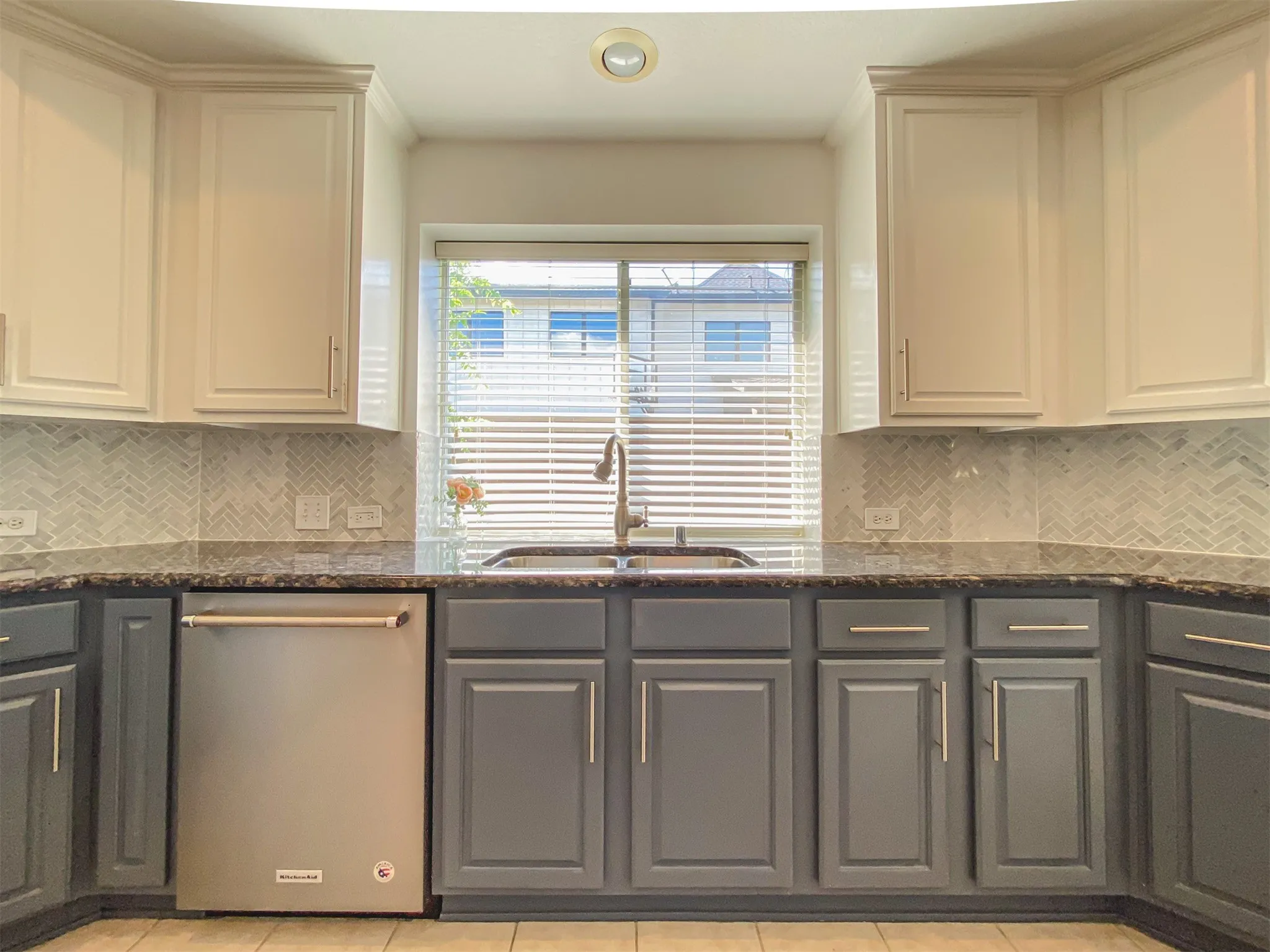 Single Family Residence For Rent in Dallas County , 7247 Brennans Drive, Dallas, Texas 75214, 3 Bedroom, 2 Bathroom, 2 Garage spaces, 2,247 Sqft, built in 1998, mls#21375840, Real Estate Agent in Dallas, Homes For Rent in Dallas county, Homes For Rent in Dallas, Realtor in Dallas Texas, Real Estate Brokerage Independent Realty Texas, Luminita Cordes Realtor