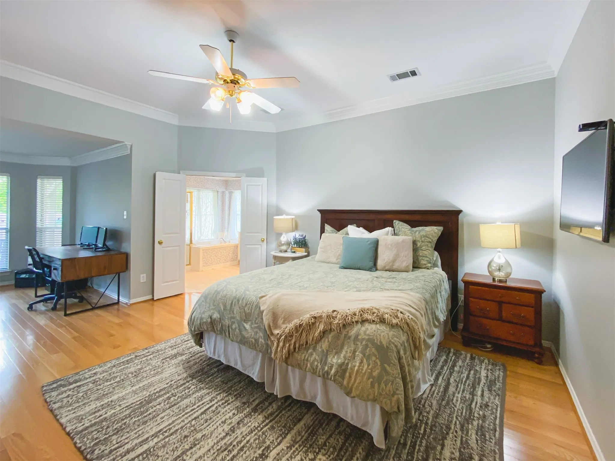 Single Family Residence For Rent in Dallas County , 7247 Brennans Drive, Dallas, Texas 75214, 3 Bedroom, 2 Bathroom, 2 Garage spaces, 2,247 Sqft, built in 1998, mls#21375840, Real Estate Agent in Dallas, Homes For Rent in Dallas county, Homes For Rent in Dallas, Realtor in Dallas Texas, Real Estate Brokerage Independent Realty Texas, Luminita Cordes Realtor