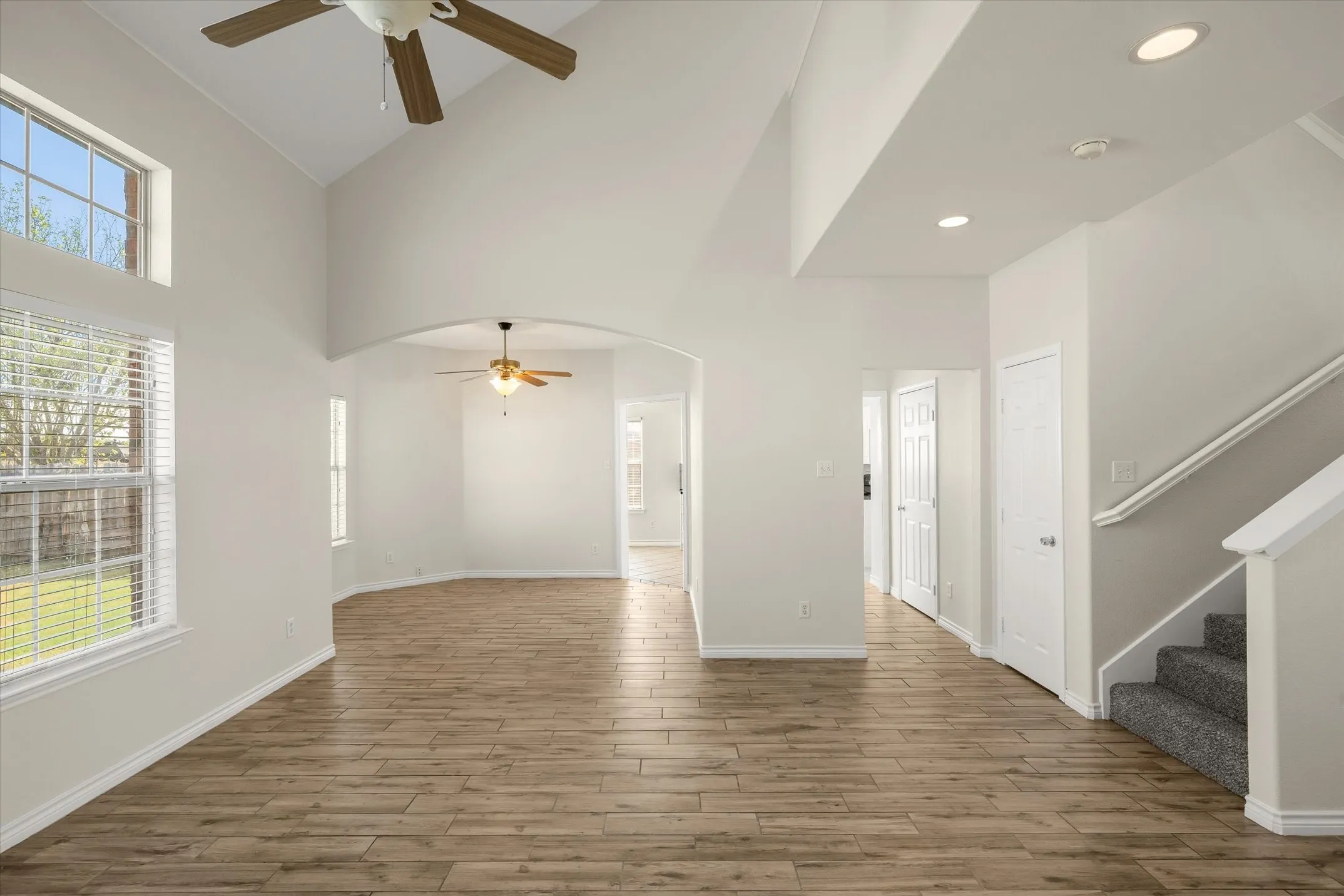 Single Family Residence For Sale in Kaufman County , 436 Roosevelt Avenue, Terrell, Texas 75160, 5 Bedroom, 4 Bathroom, 2 Garage spaces, 2,367 Sqft, built in 2007, mls#21375563, Real Estate Agent in Terrell, Homes For Sale in Kaufman county, Homes For Sale in Terrell, Realtor in Terrell Texas, Real Estate Brokerage Independent Realty Texas, Luminita Cordes Realtor