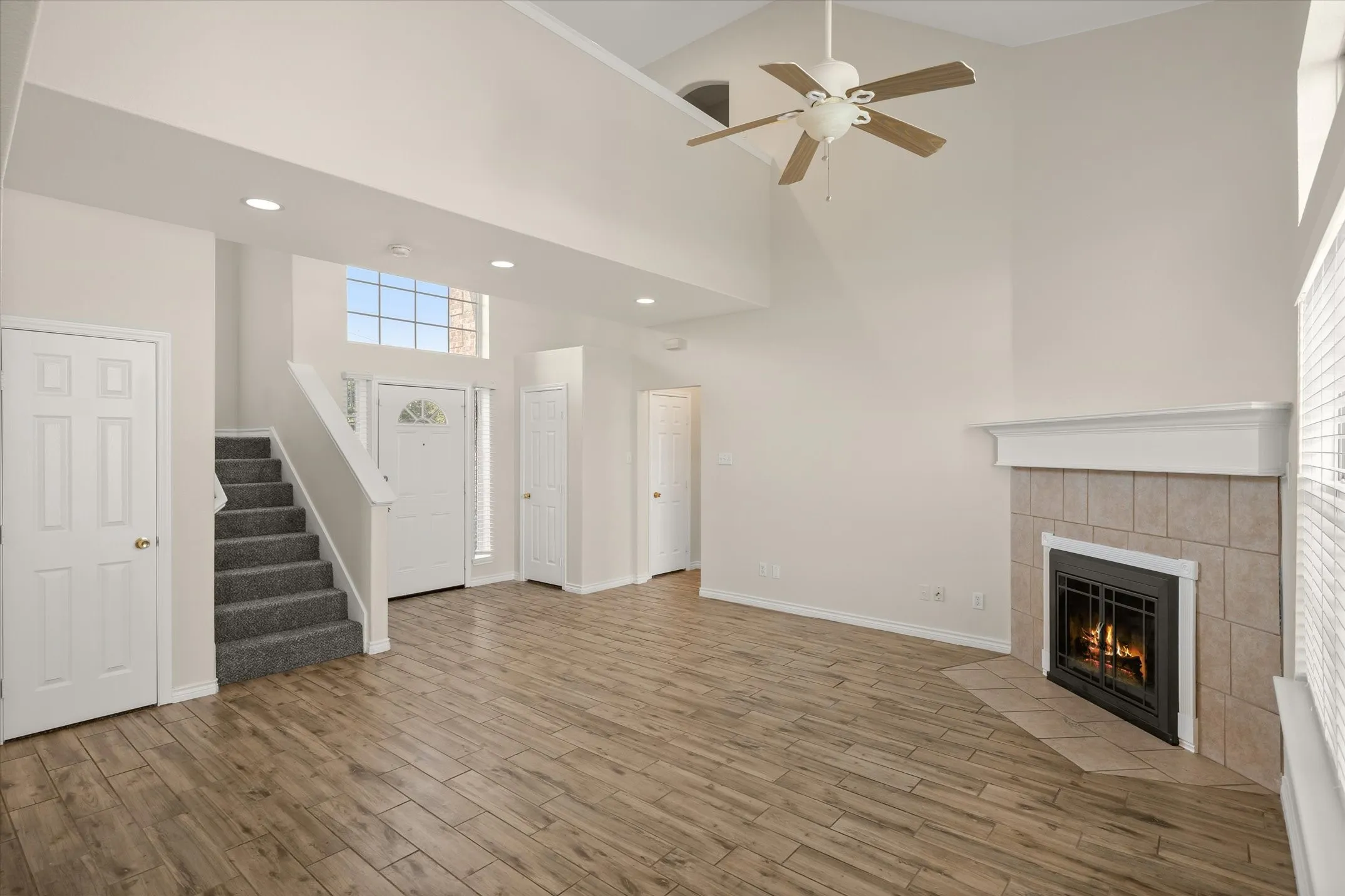 Single Family Residence For Sale in Kaufman County , 436 Roosevelt Avenue, Terrell, Texas 75160, 5 Bedroom, 4 Bathroom, 2 Garage spaces, 2,367 Sqft, built in 2007, mls#21375563, Real Estate Agent in Terrell, Homes For Sale in Kaufman county, Homes For Sale in Terrell, Realtor in Terrell Texas, Real Estate Brokerage Independent Realty Texas, Luminita Cordes Realtor