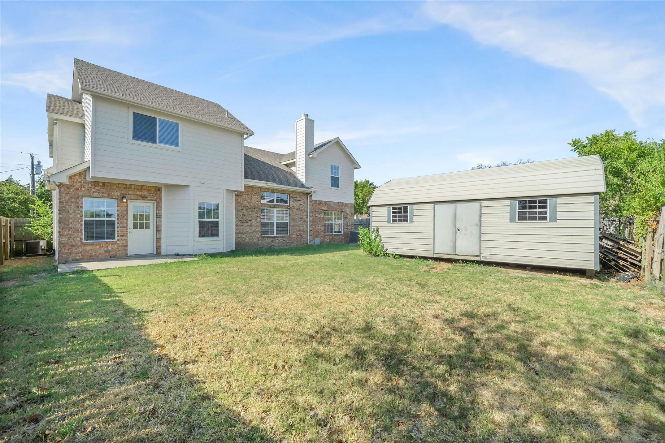Single Family Residence For Sale in Kaufman County , 436 Roosevelt Avenue, Terrell, Texas 75160, 5 Bedroom, 4 Bathroom, 2 Garage spaces, 2,367 Sqft, built in 2007, mls#21375563, Real Estate Agent in Terrell, Homes For Sale in Kaufman county, Homes For Sale in Terrell, Realtor in Terrell Texas, Real Estate Brokerage Independent Realty Texas, Luminita Cordes Realtor