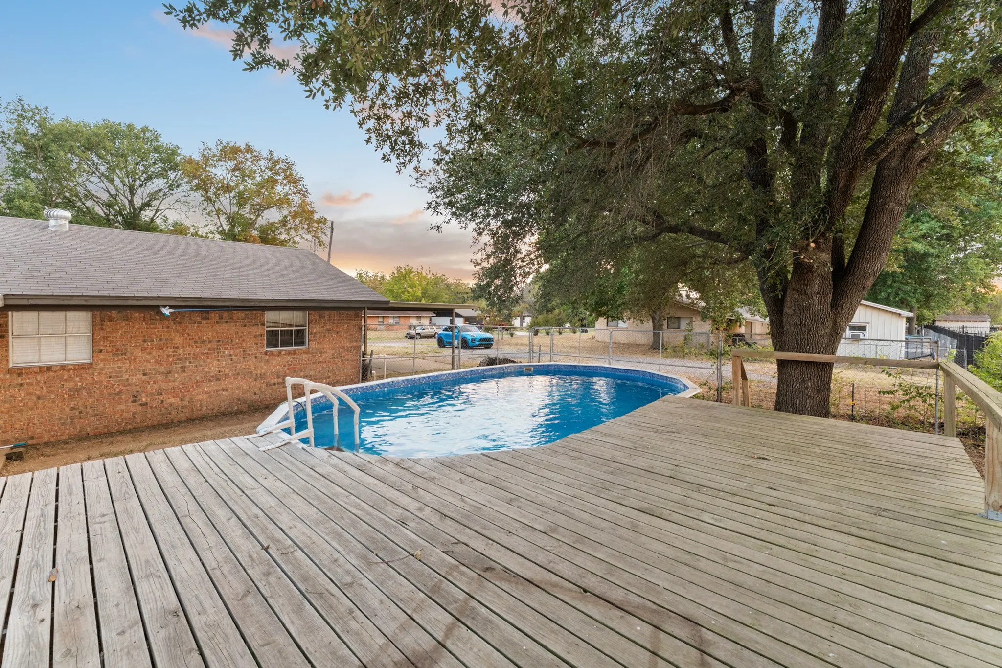 Single Family Residence For Sale in Kaufman County , 623 E Kempner Street, Mabank, Texas 75147, 3 Bedroom, 2 Bathroom, 2 Garage spaces, 1,682 Sqft, built in 1960, mls#21372492, Real Estate Agent in Mabank, Homes For Sale in Kaufman county, Homes For Sale in Mabank, Realtor in Mabank Texas, Real Estate Brokerage Independent Realty Texas, Luminita Cordes Realtor