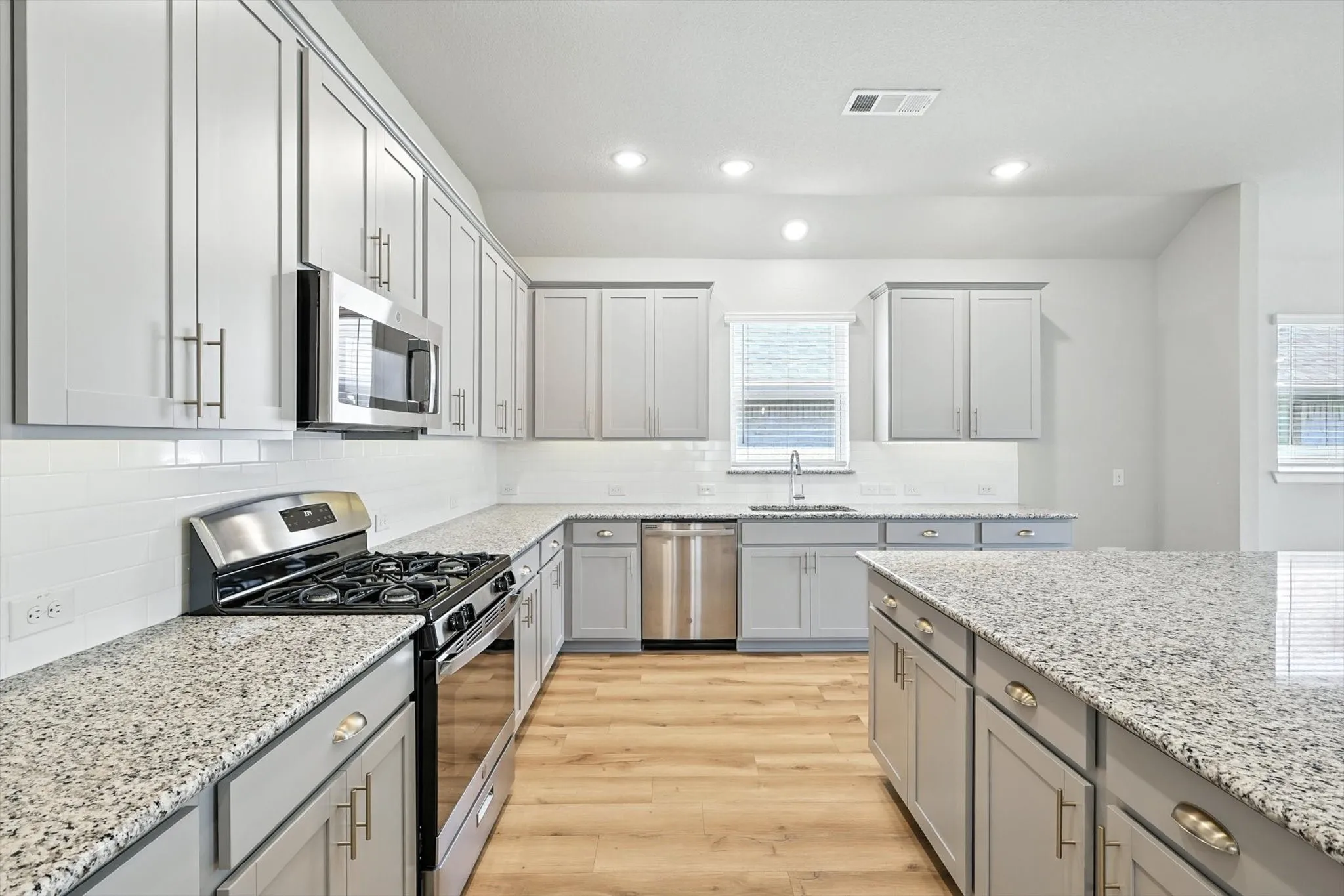 Single Family Residence For Rent in Denton County , 2521 Cobbler Street, Northlake, Texas 76247, 3 Bedroom, 2 Bathroom, 2 Garage spaces, 2,022 Sqft, built in 2020, mls#21373533, Real Estate Agent in Northlake, Homes For Rent in Denton county, Homes For Rent in Northlake, Realtor in Northlake Texas, Real Estate Brokerage Independent Realty Texas, Luminita Cordes Realtor